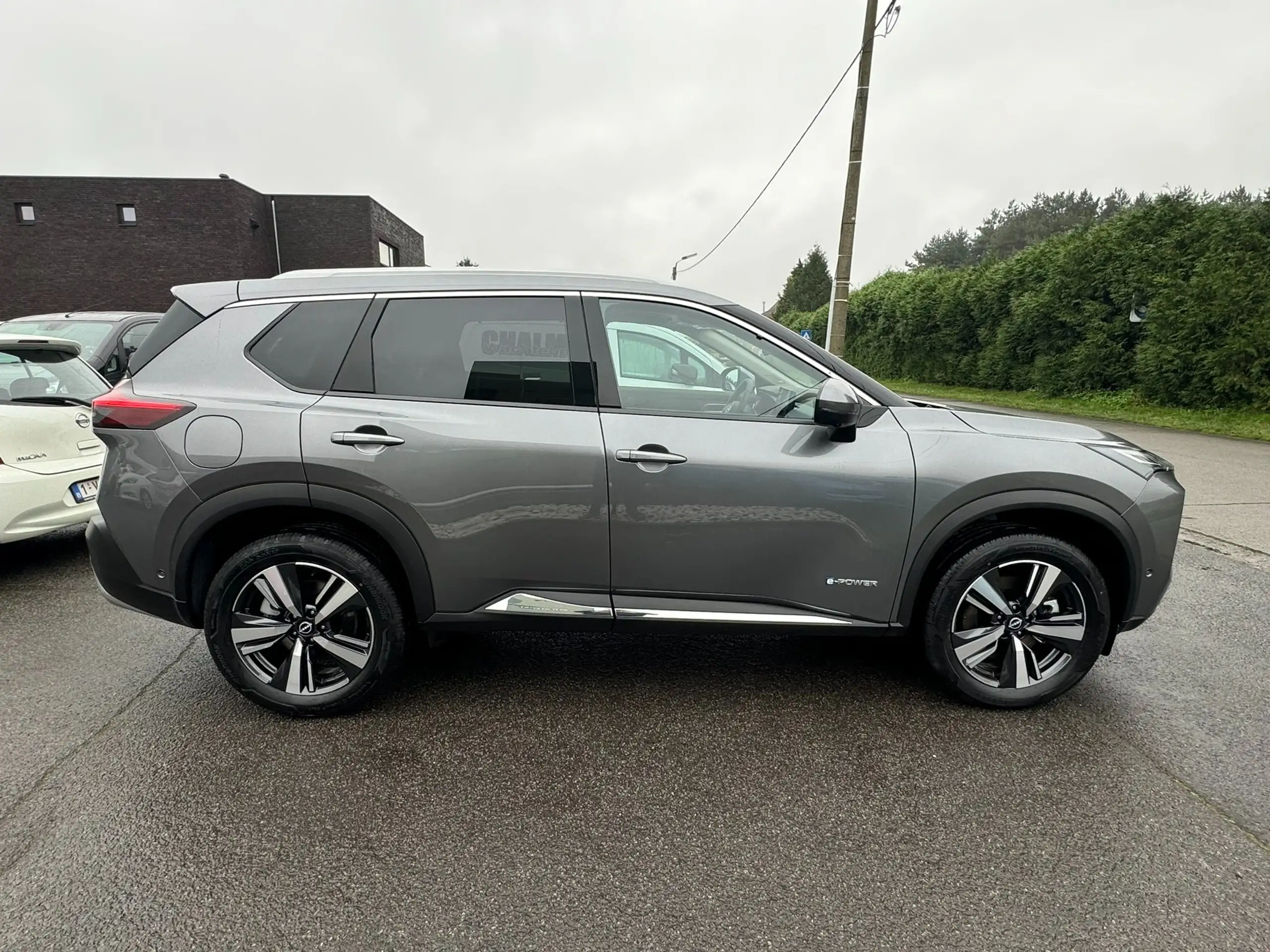 Nissan - X-Trail