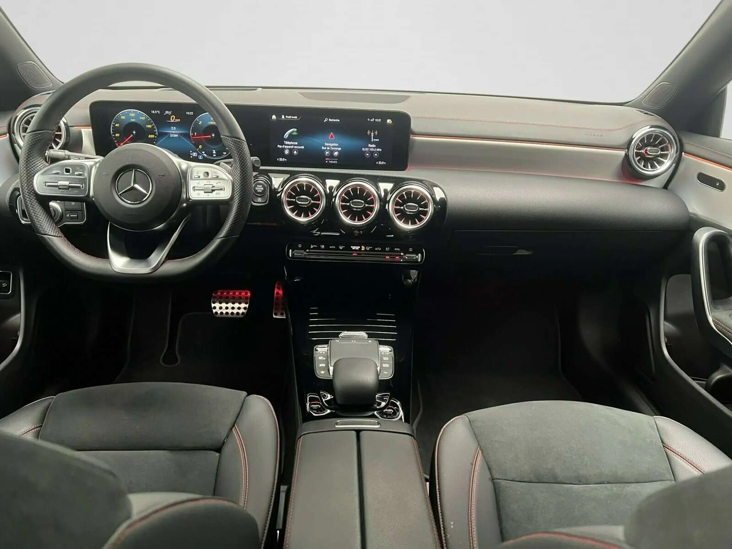 Mercedes-Benz - CLA 220