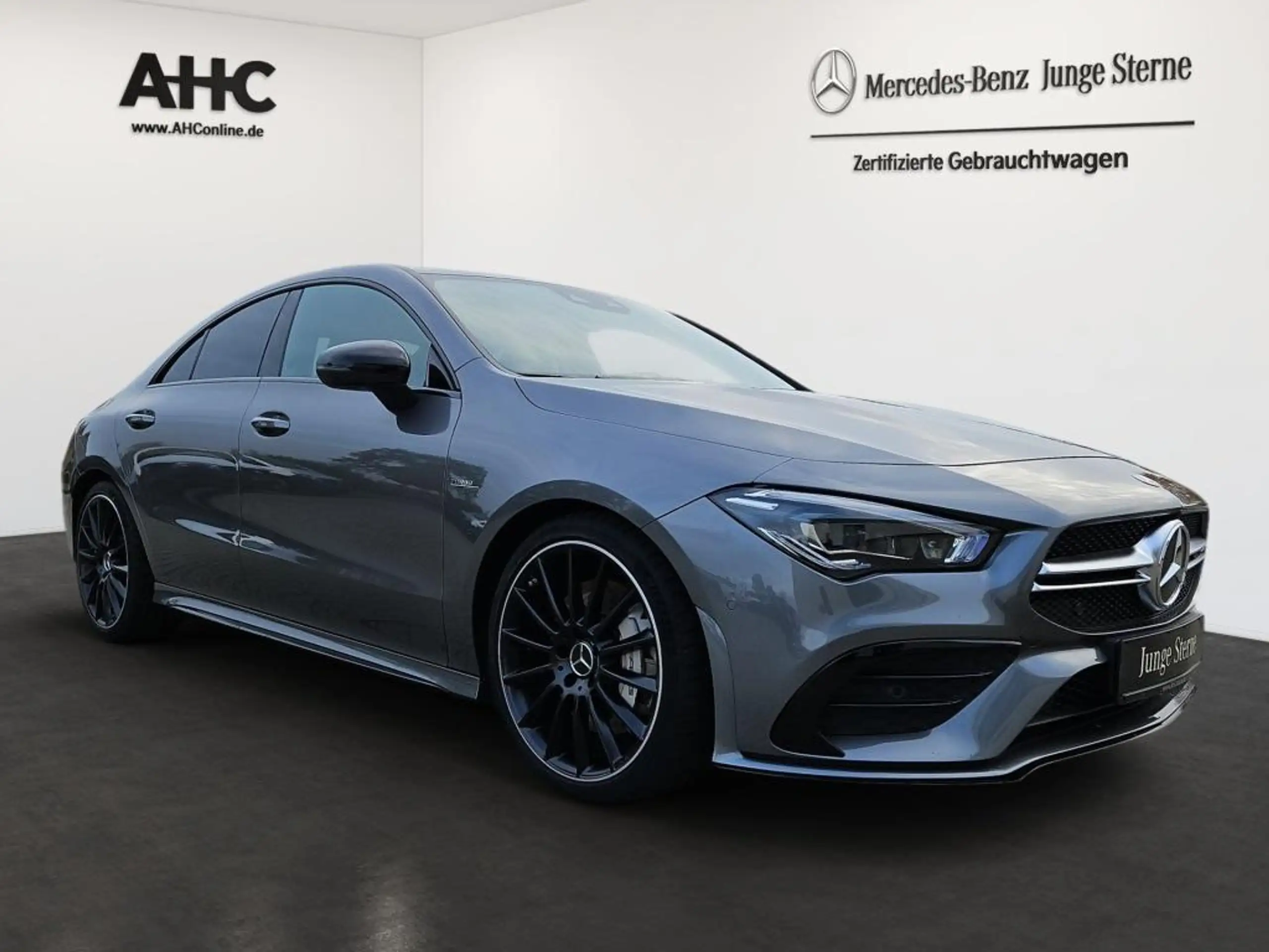 Mercedes-Benz - CLA 35 AMG