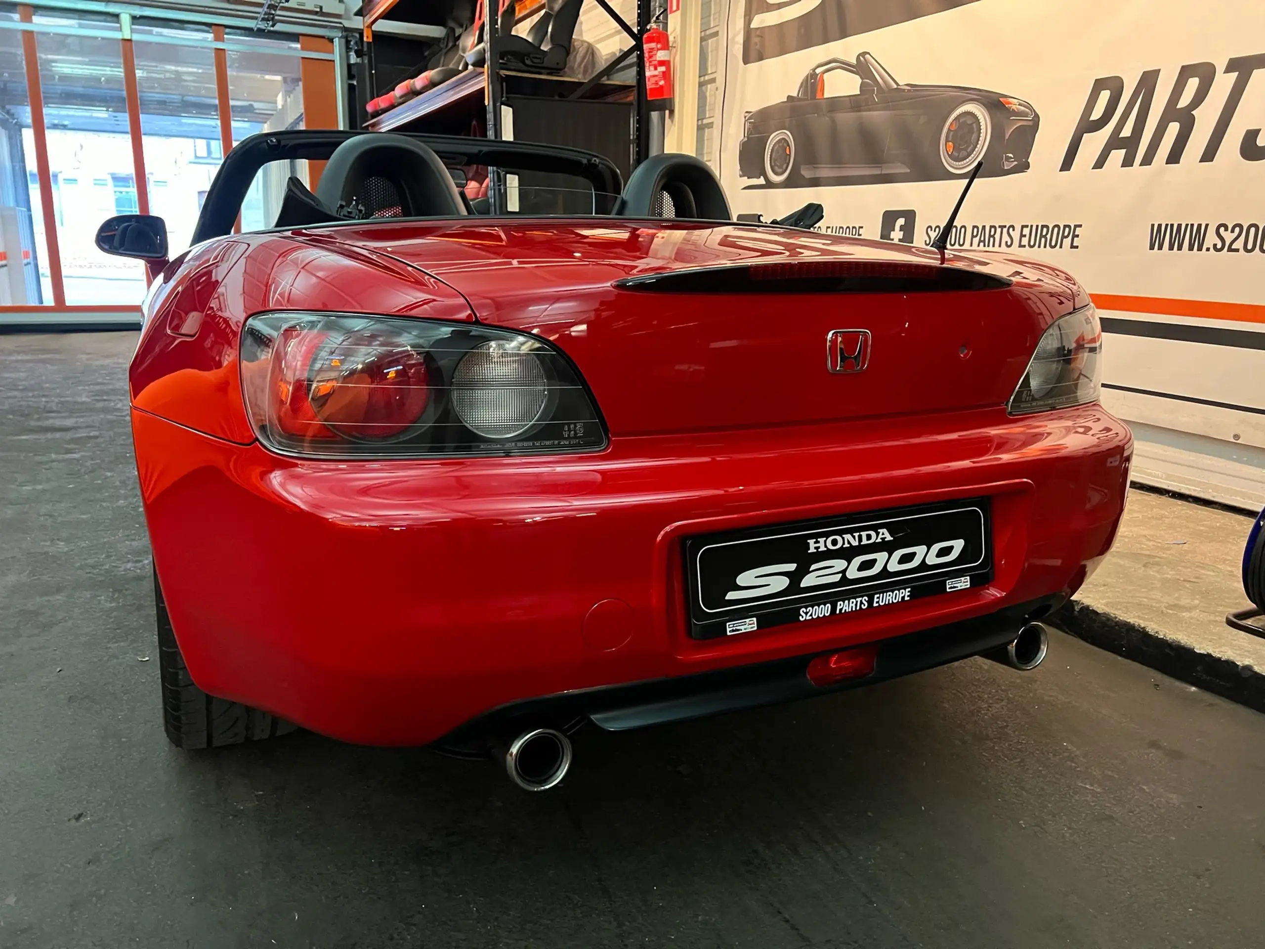 Honda - S 2000