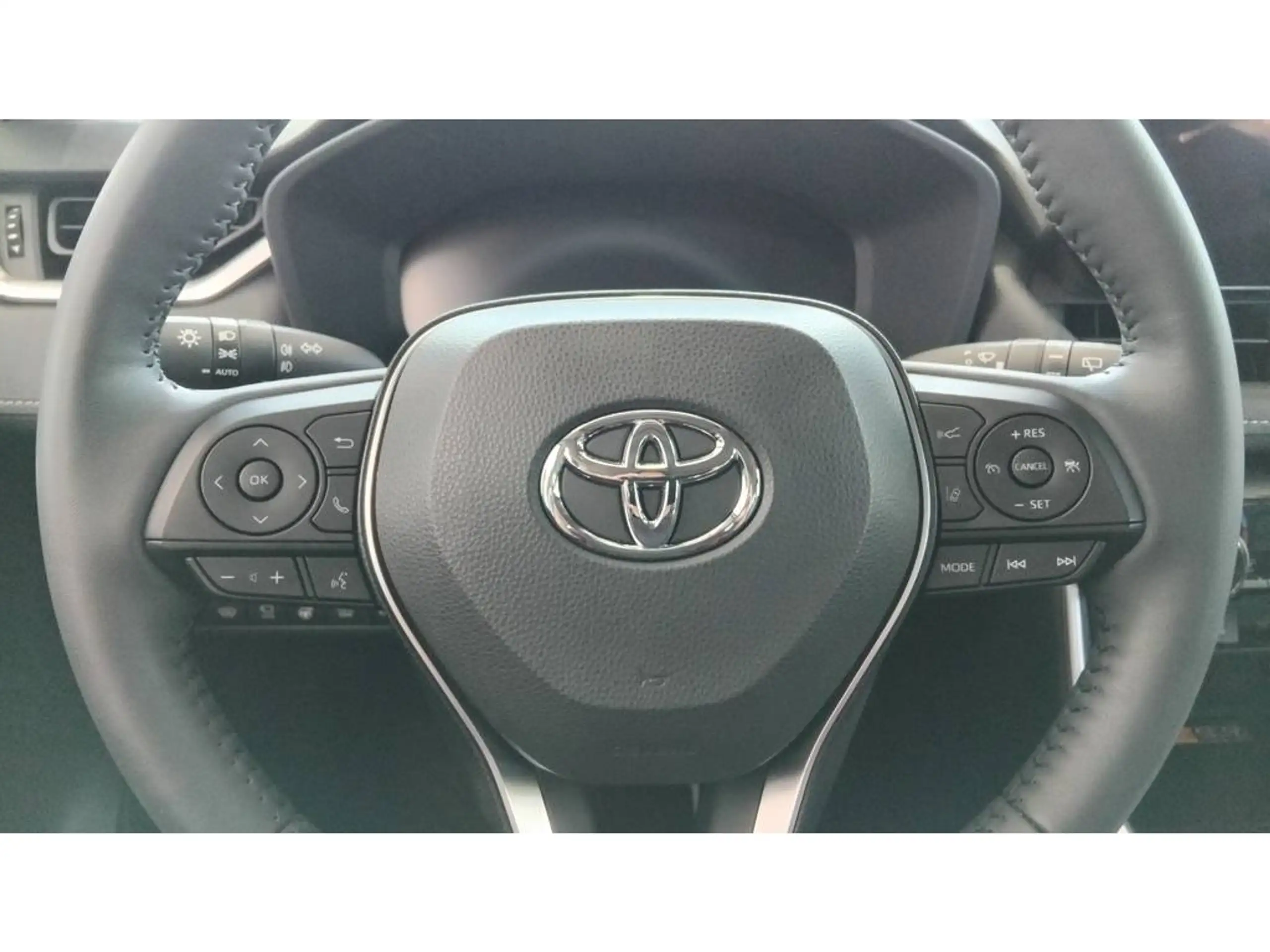 Toyota - RAV 4