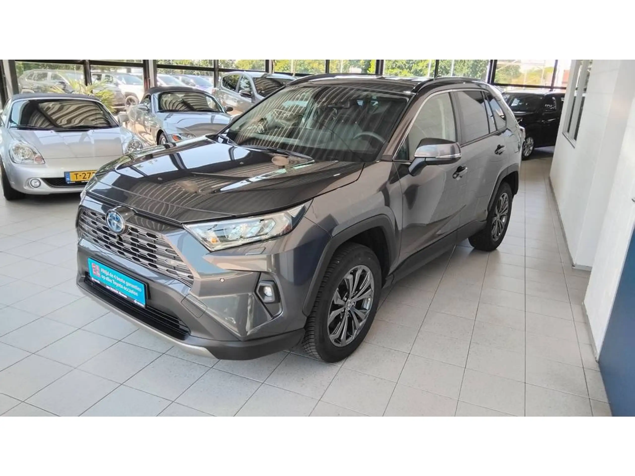 Toyota - RAV 4