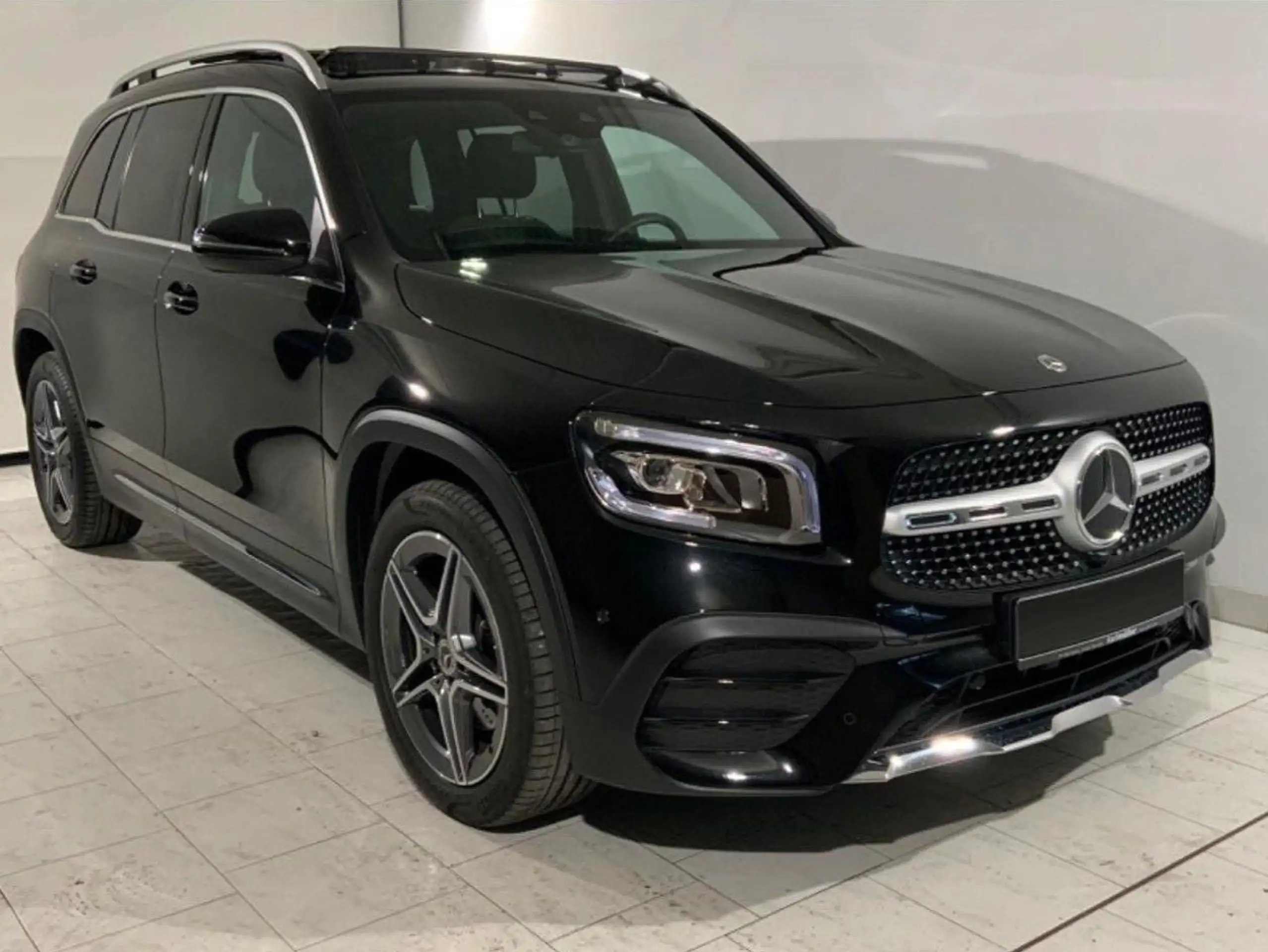 Mercedes-Benz GLB 200 2021