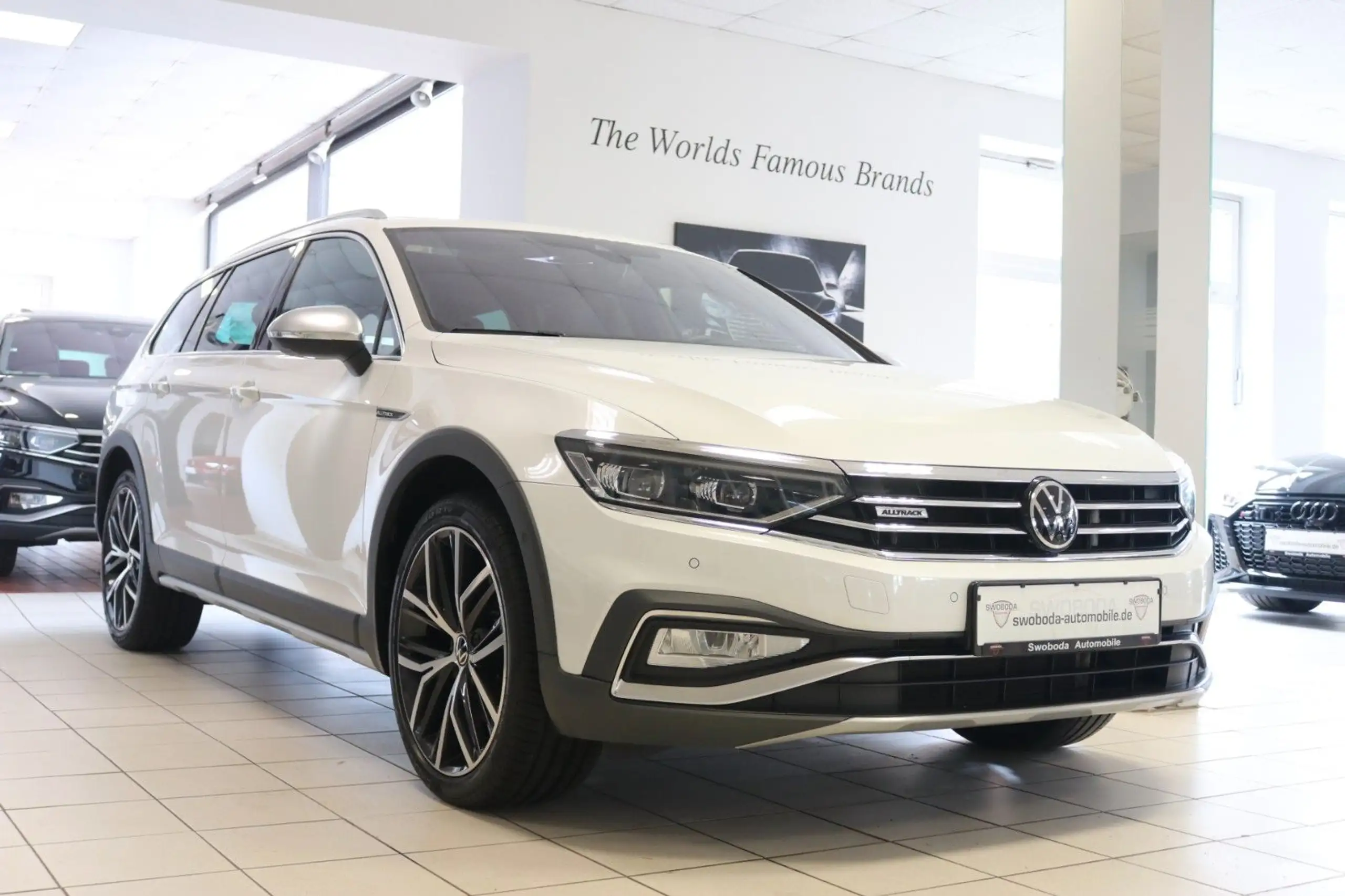 Volkswagen - Passat Alltrack