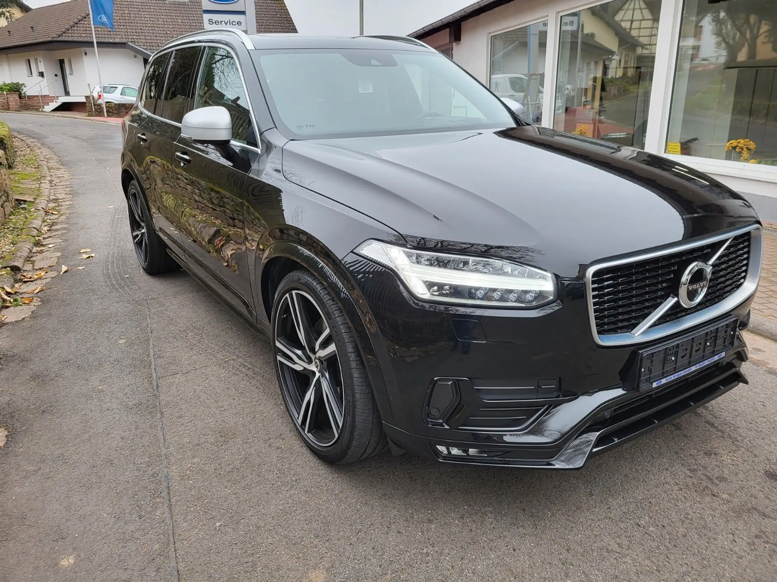 Volvo - XC90