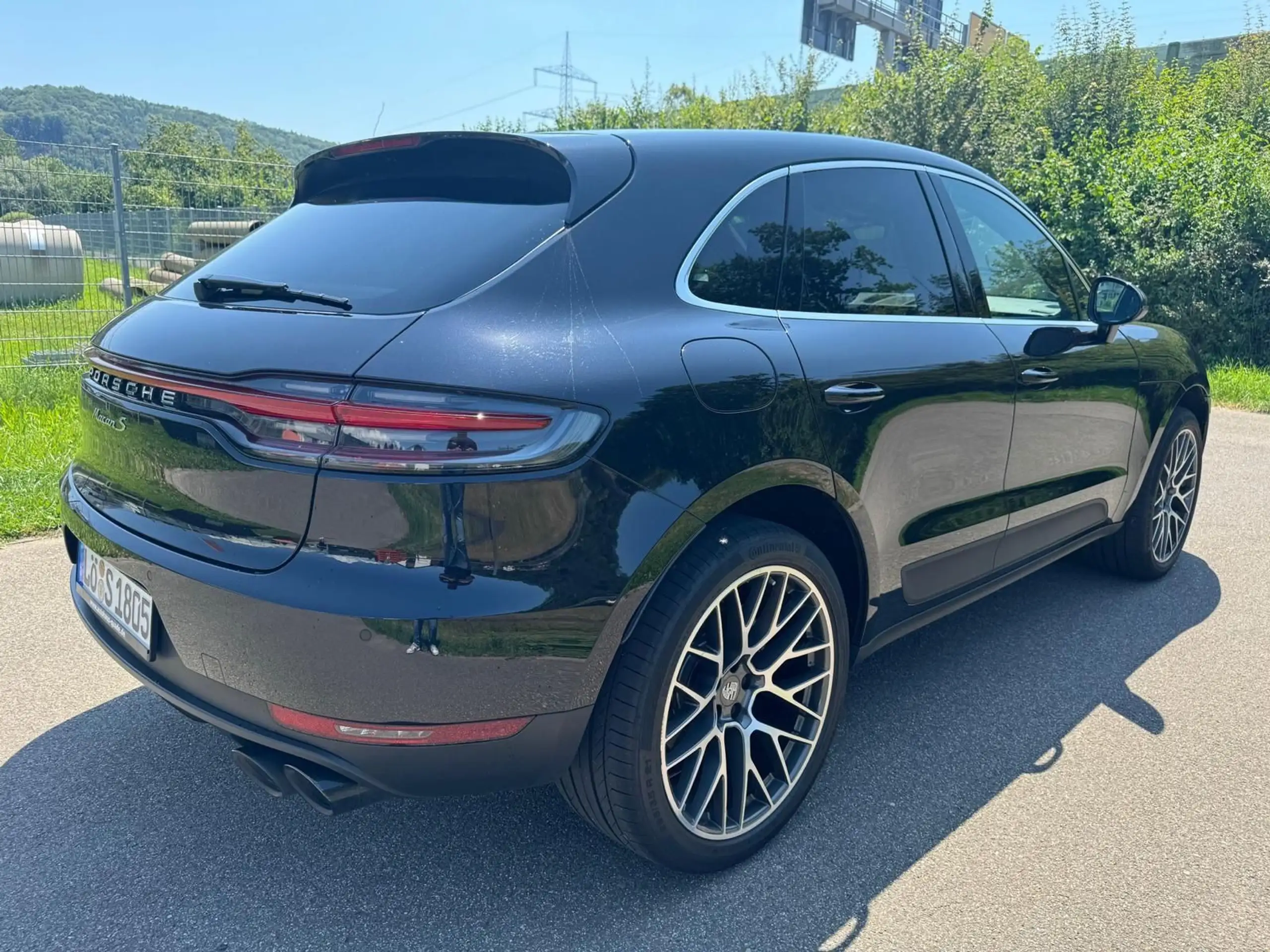 Porsche - Macan