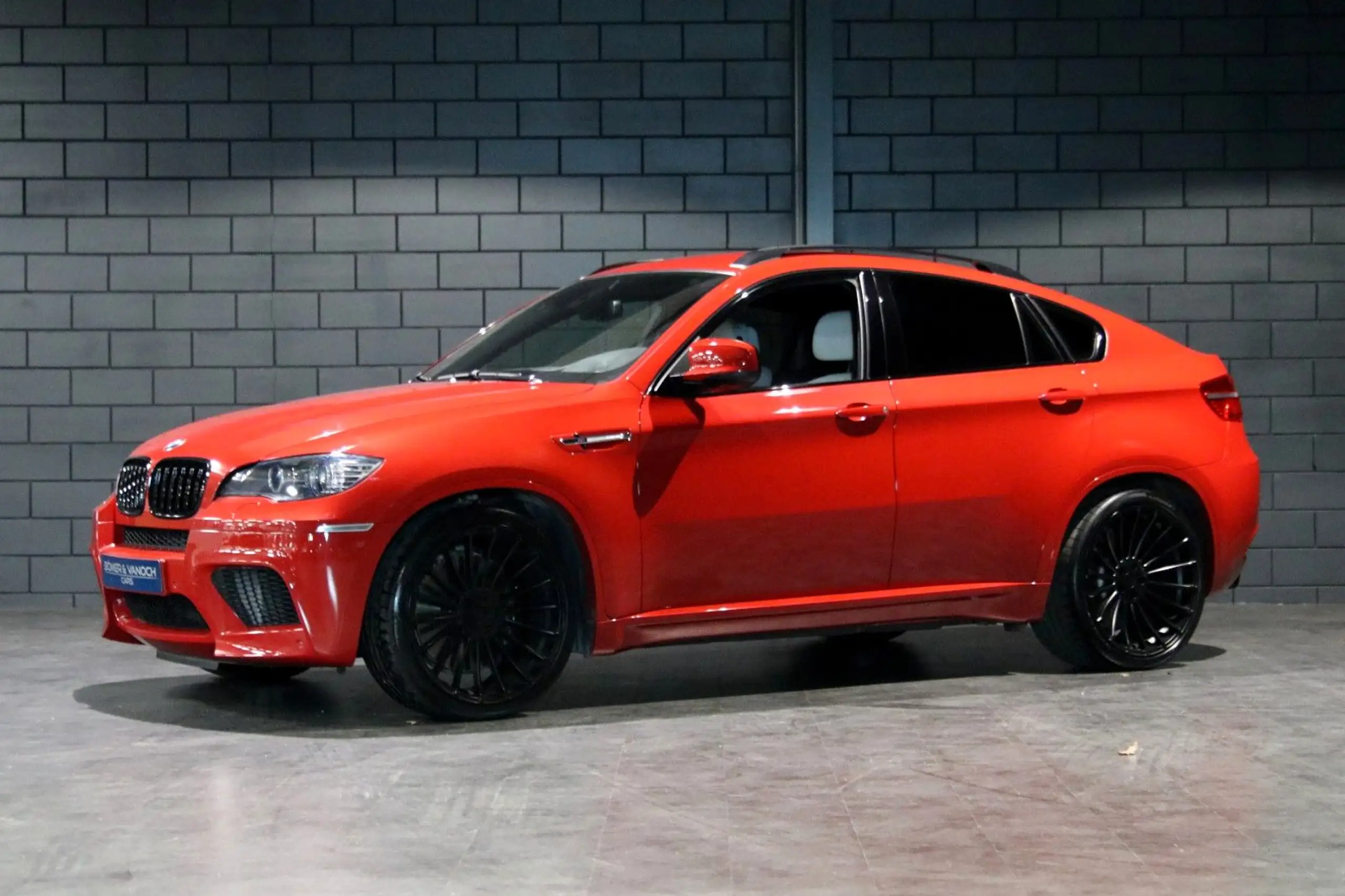 BMW - X6 M