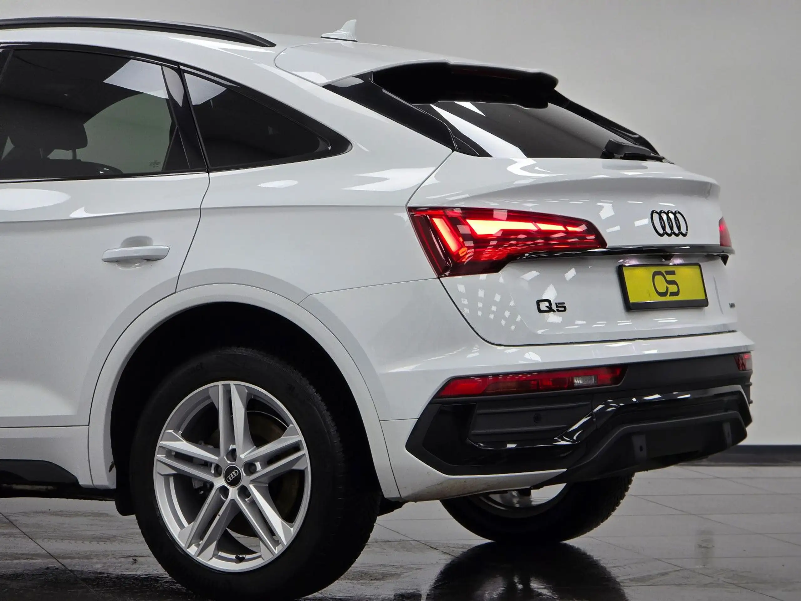 Audi - Q5