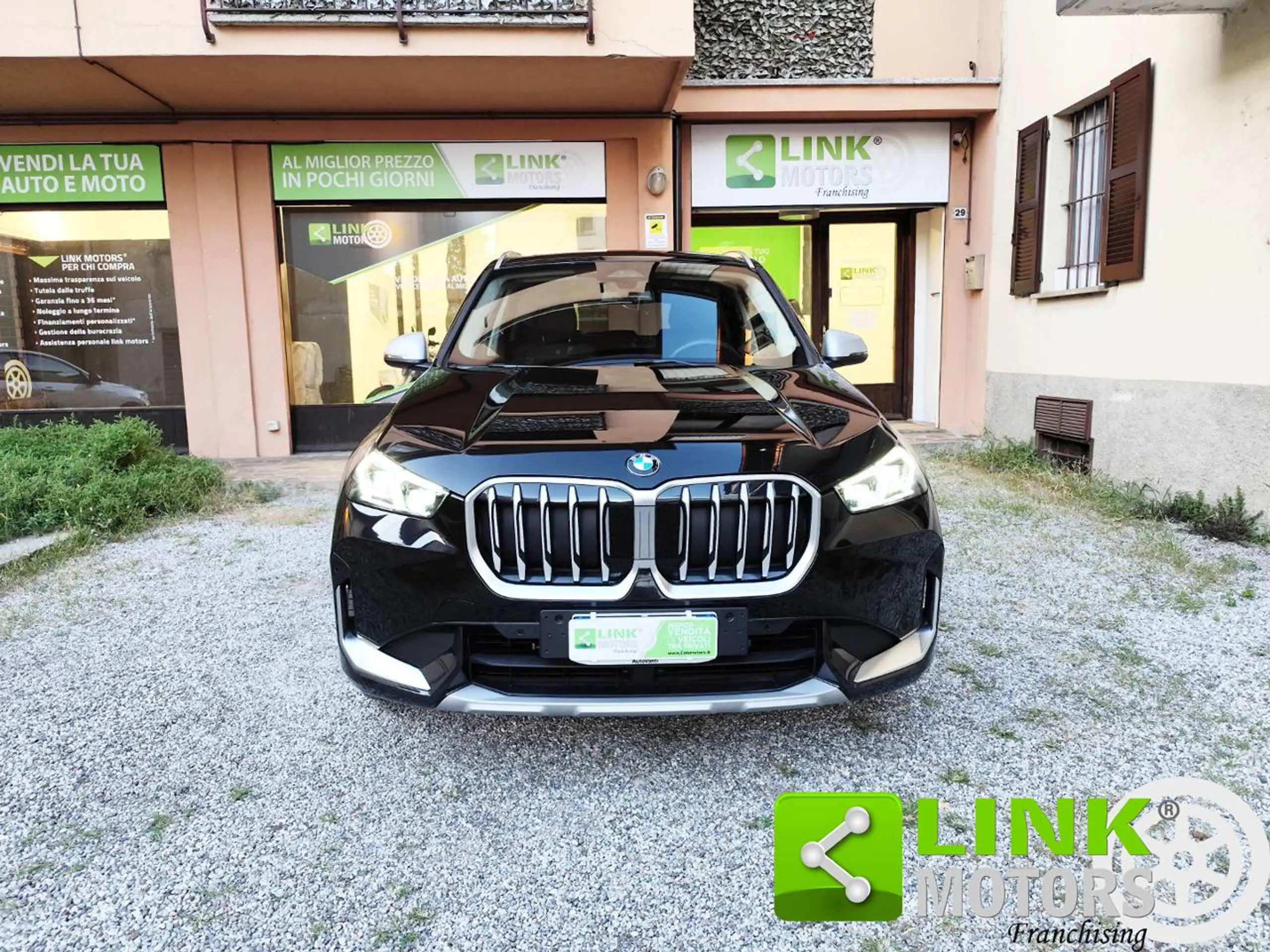 BMW - X1