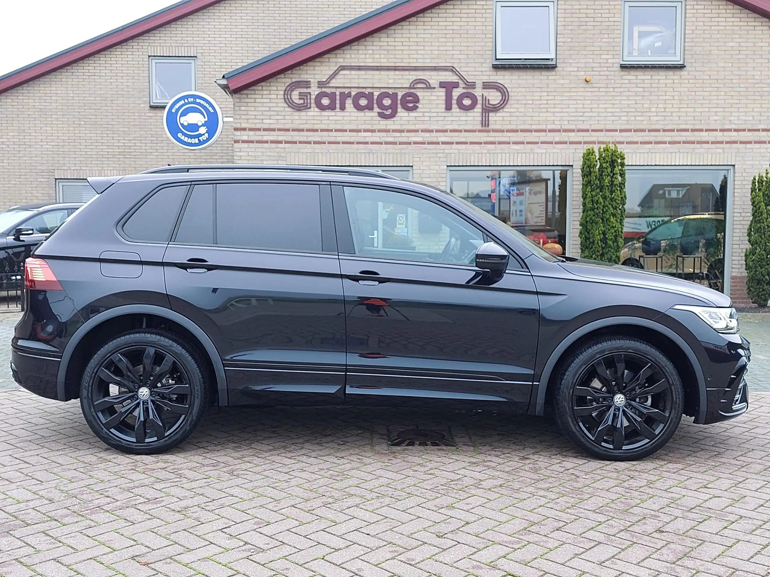 Volkswagen - Tiguan