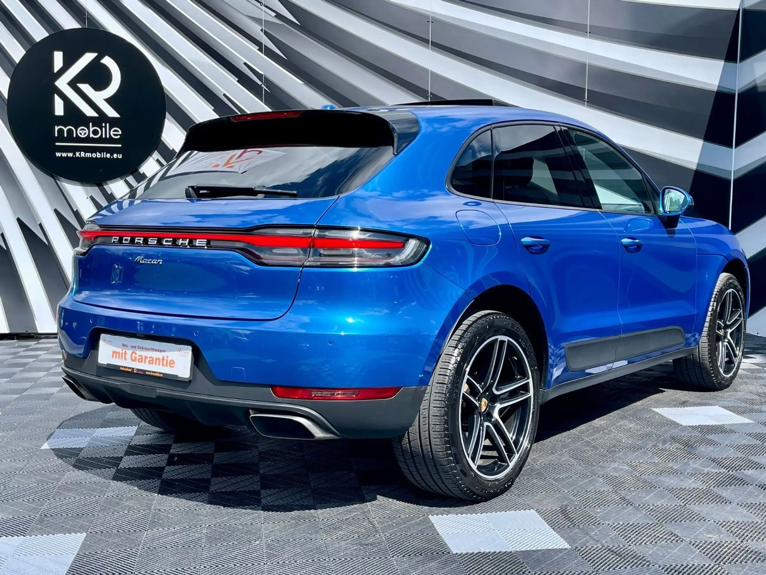 Porsche - Macan