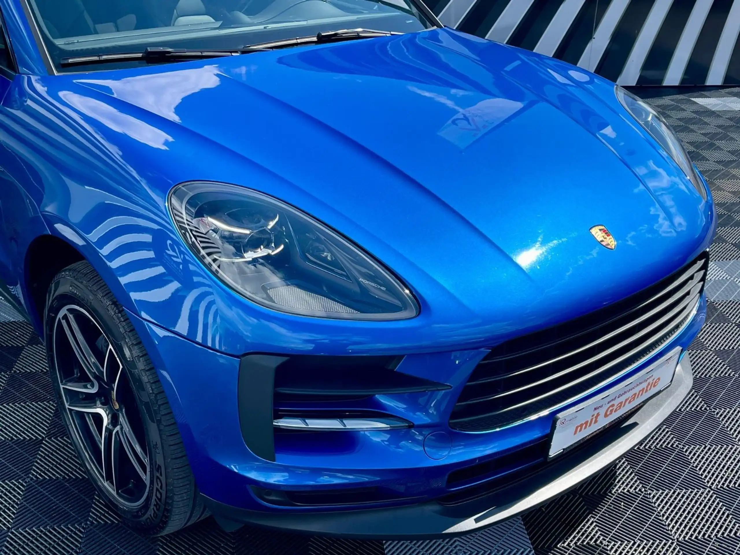 Porsche - Macan