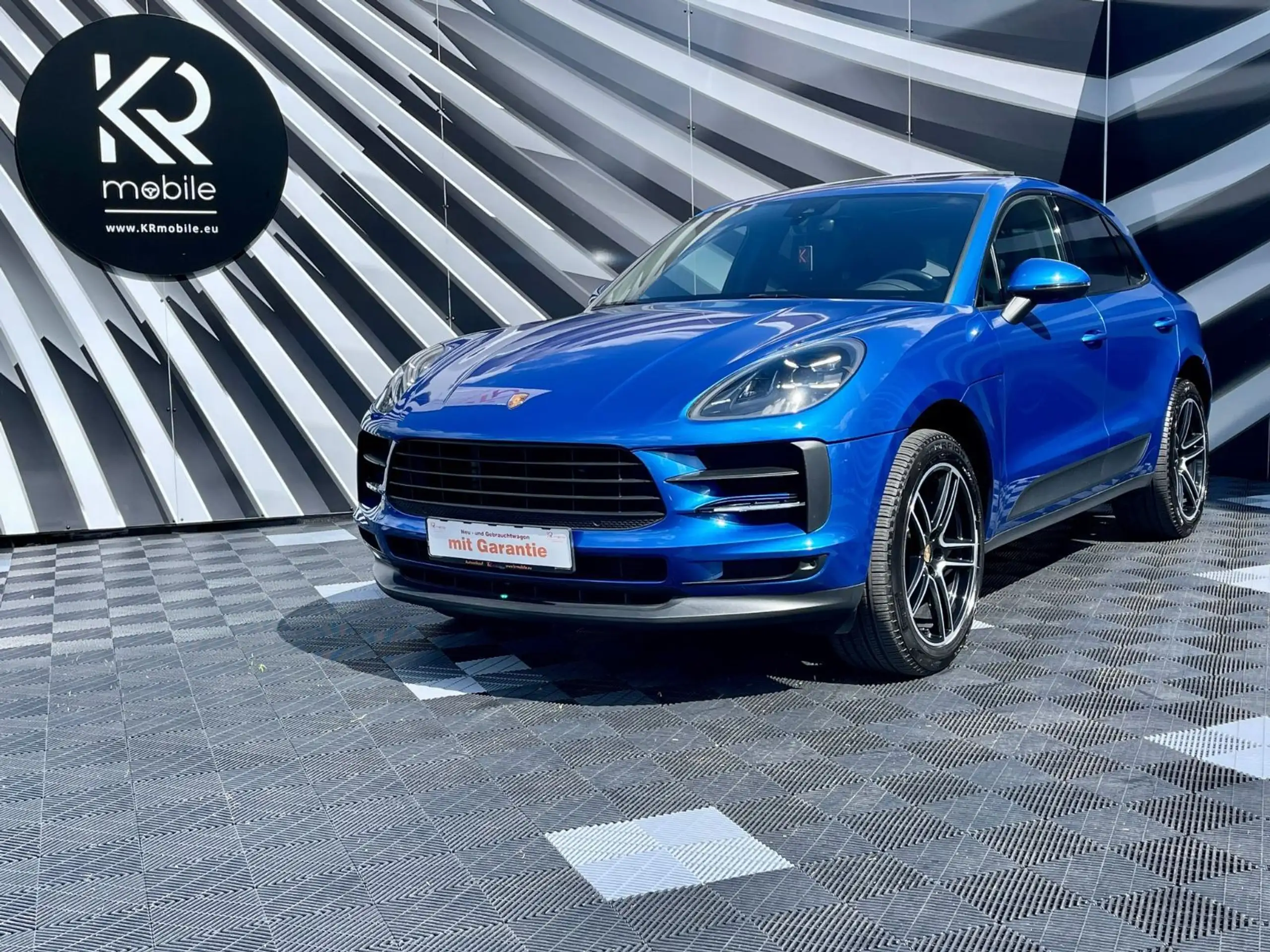 Porsche - Macan