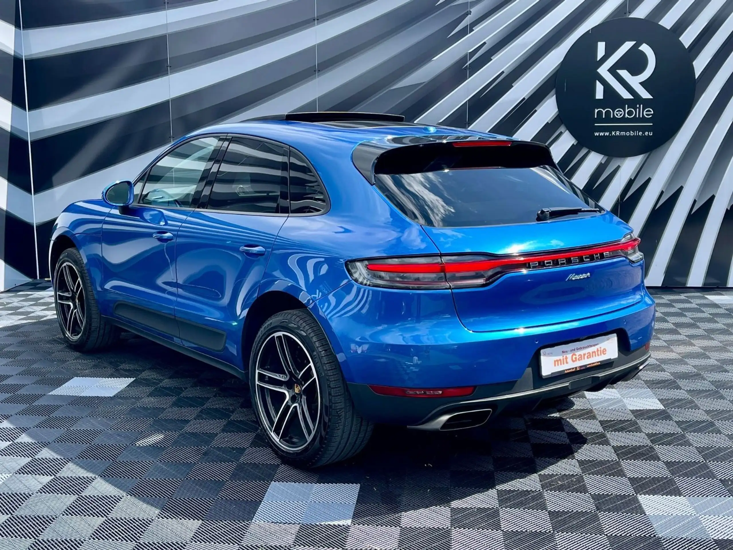 Porsche - Macan