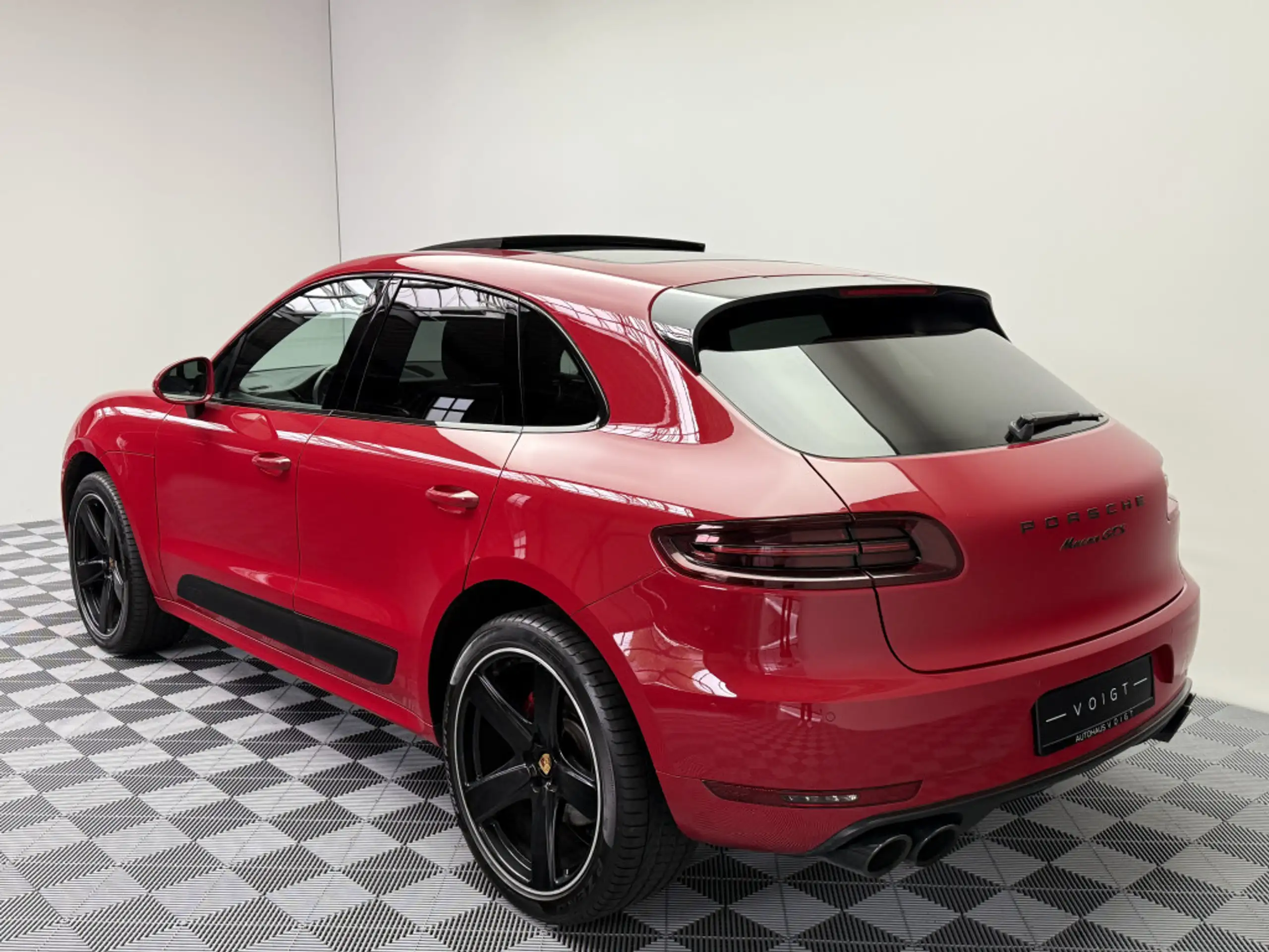 Porsche - Macan