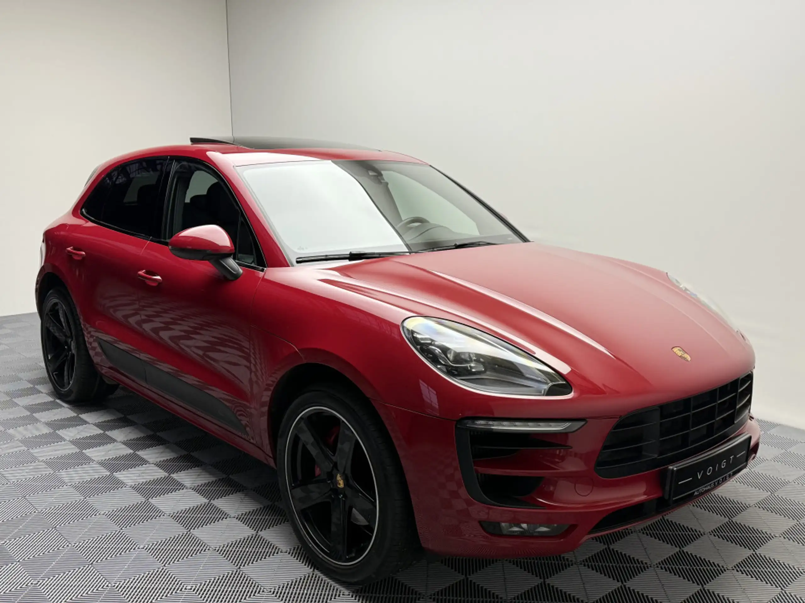 Porsche - Macan