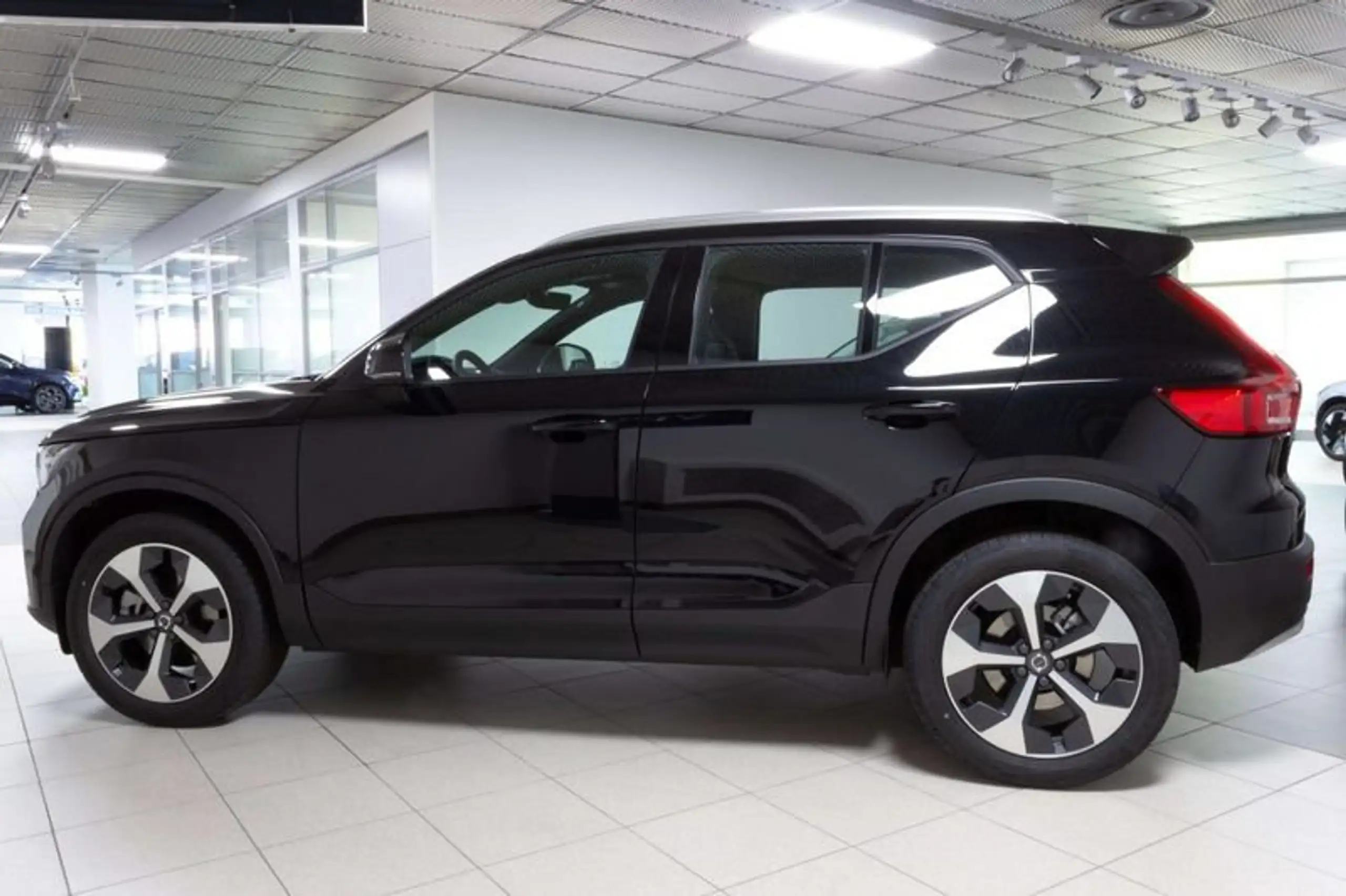 Volvo - XC40