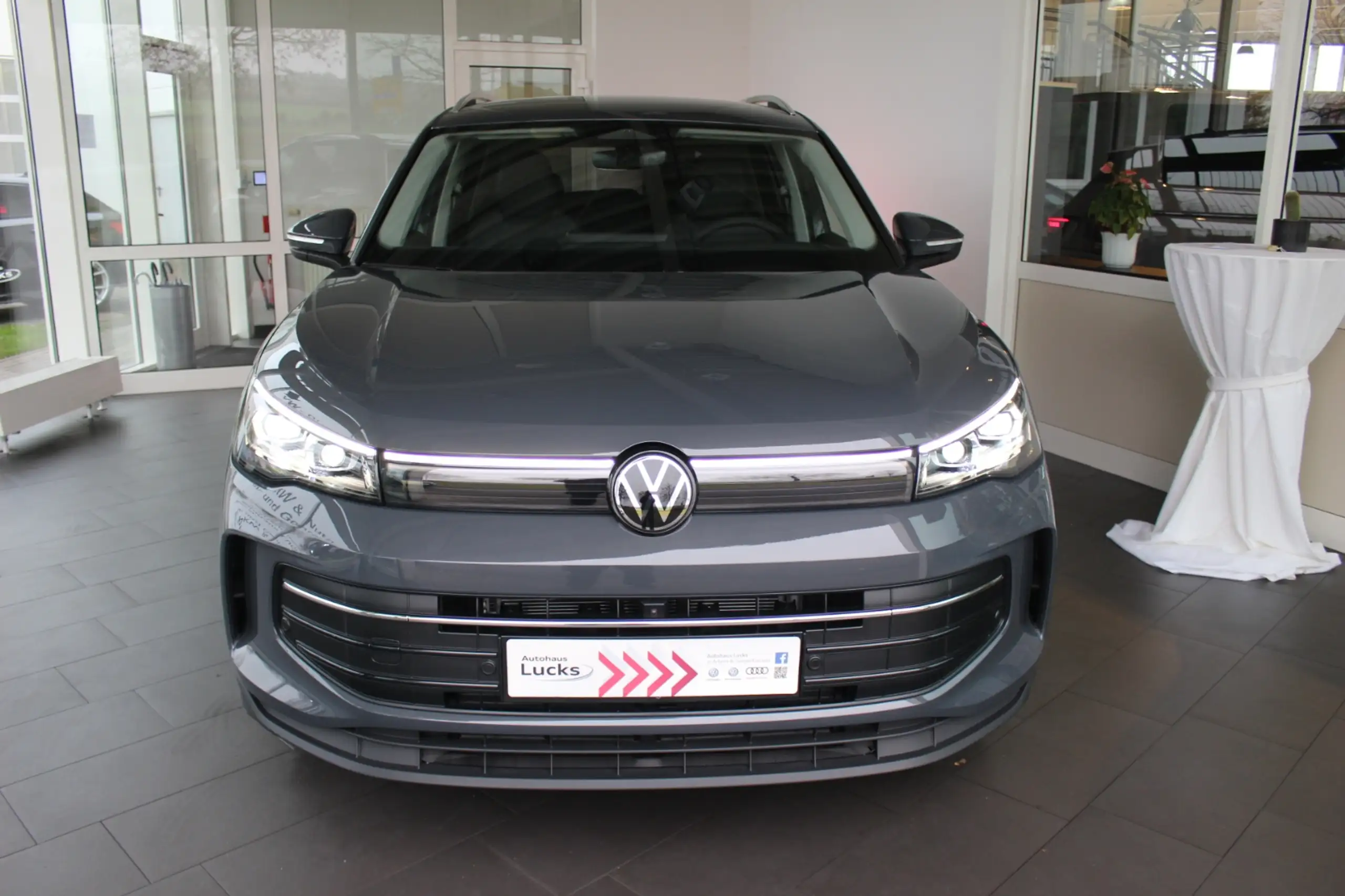 Volkswagen - Tiguan