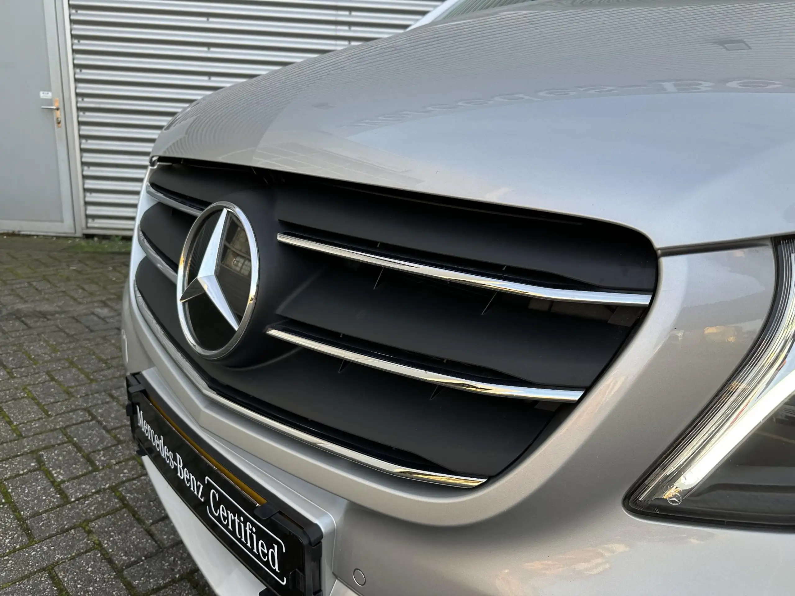 Mercedes-Benz - Vito