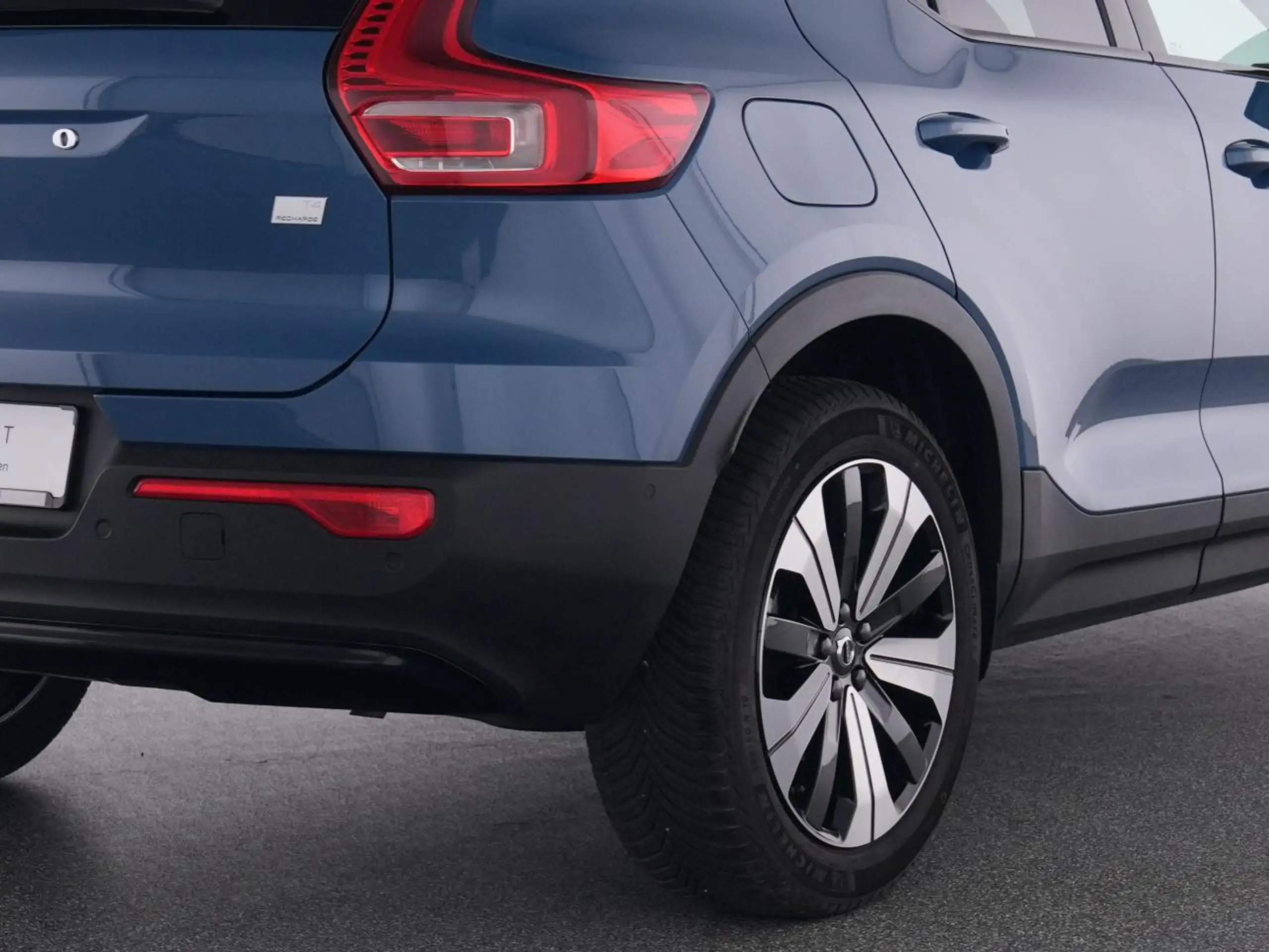 Volvo - XC40