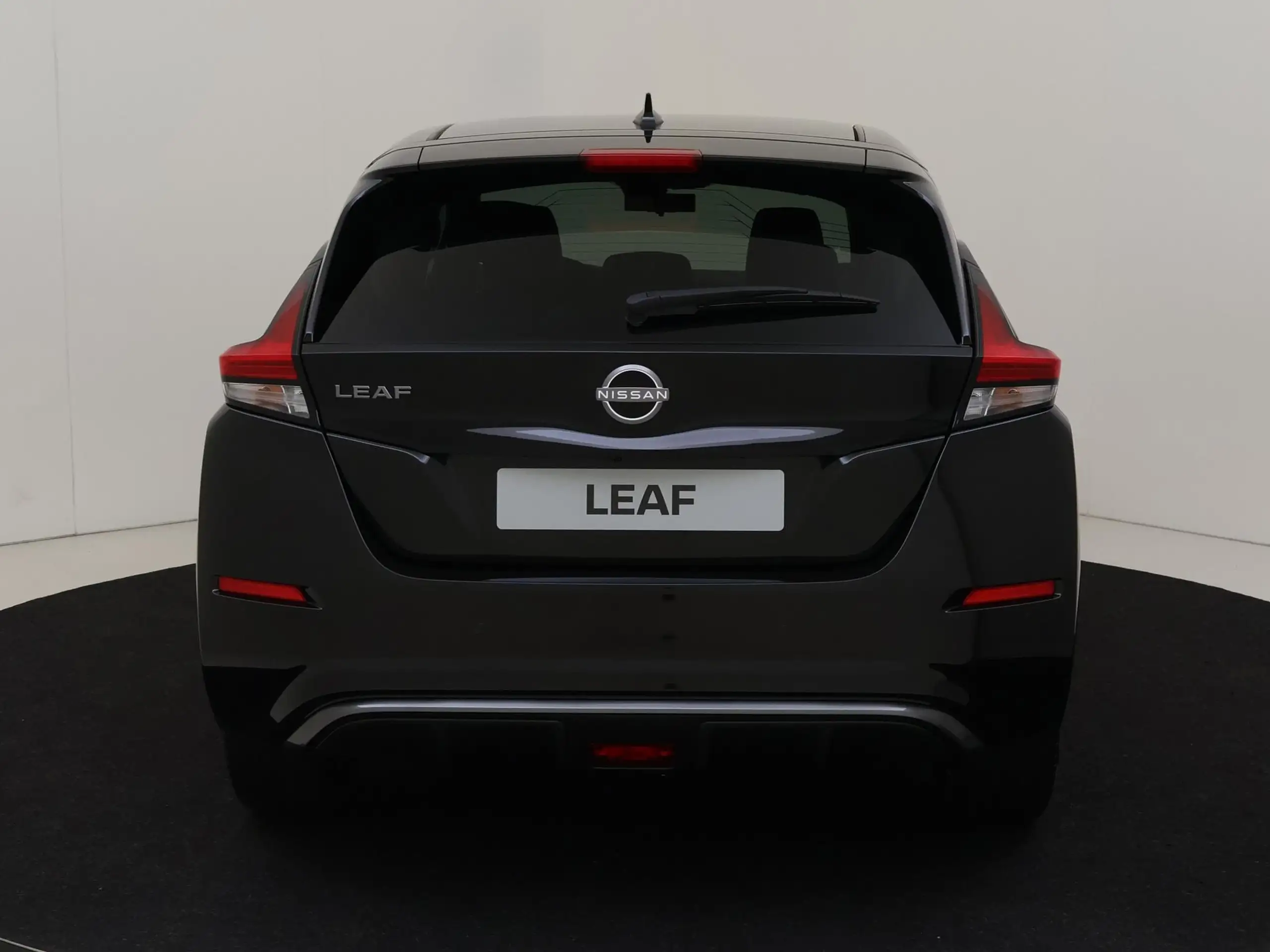 Nissan - Leaf