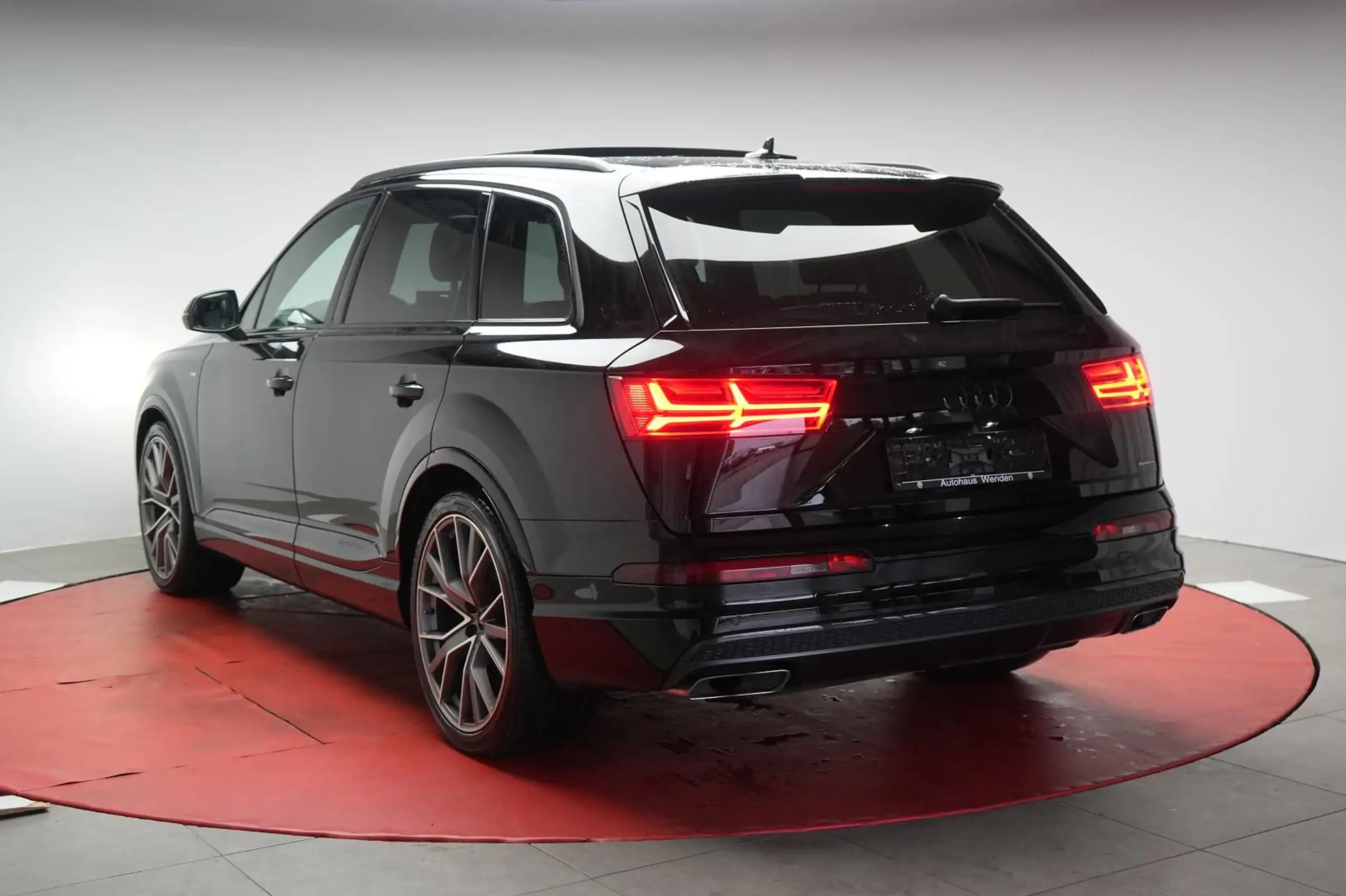 Audi - Q7