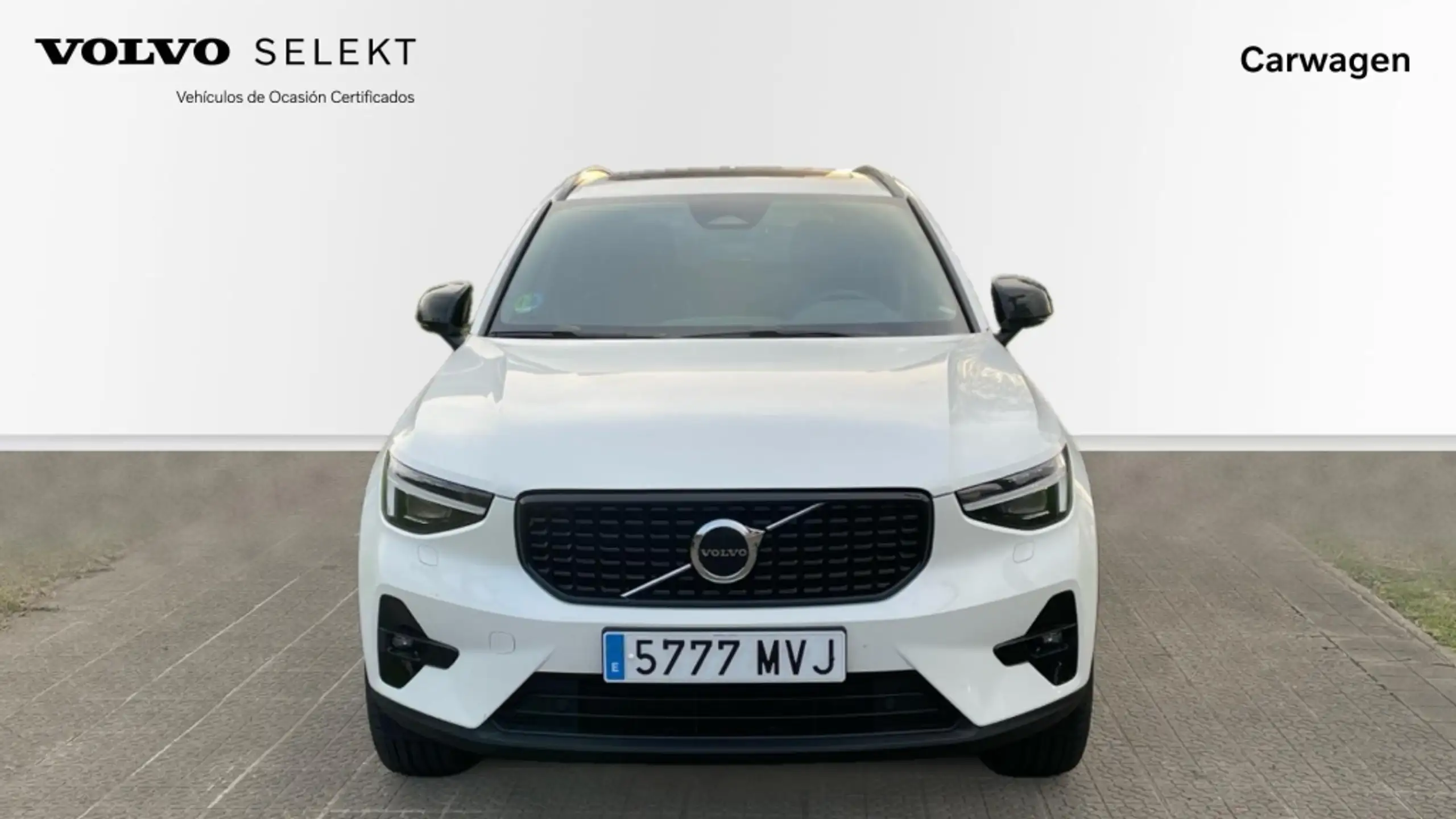 Volvo - XC40