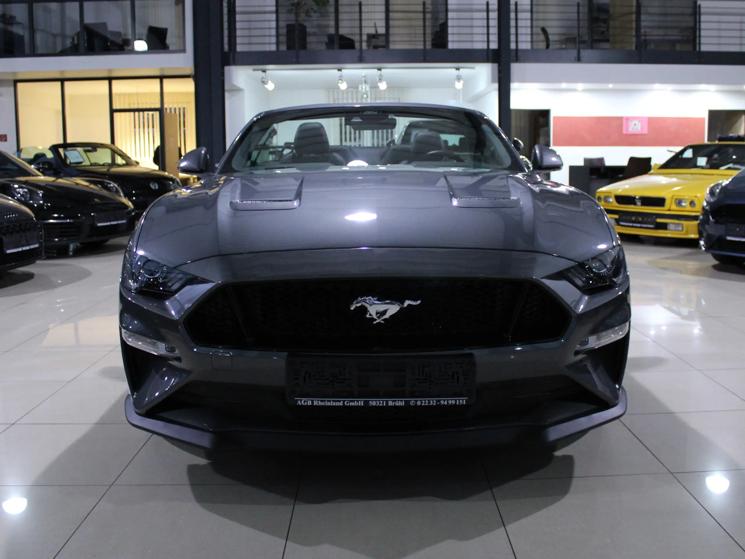 Ford - Mustang