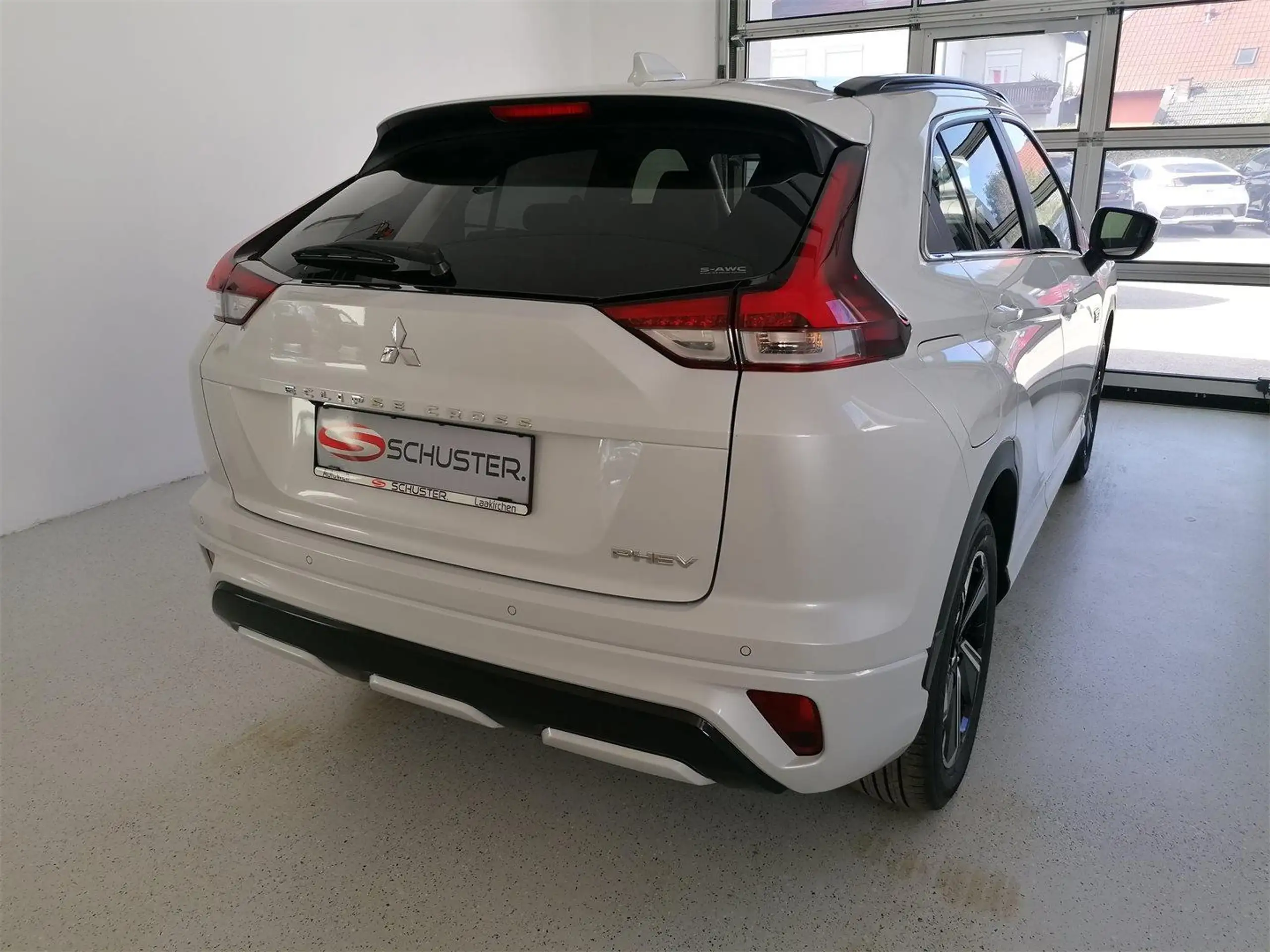 Mitsubishi - Eclipse Cross