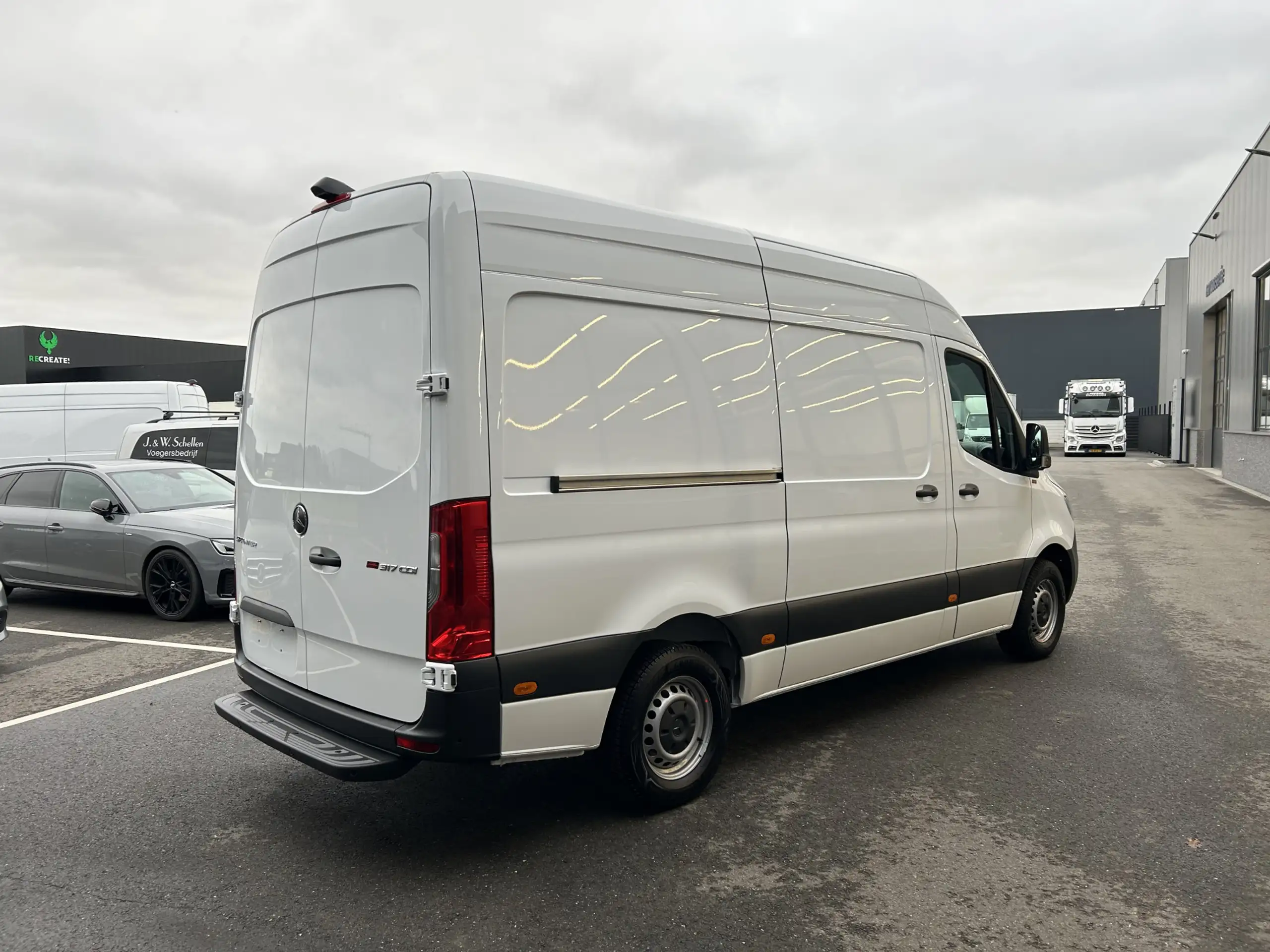 Mercedes-Benz - Sprinter