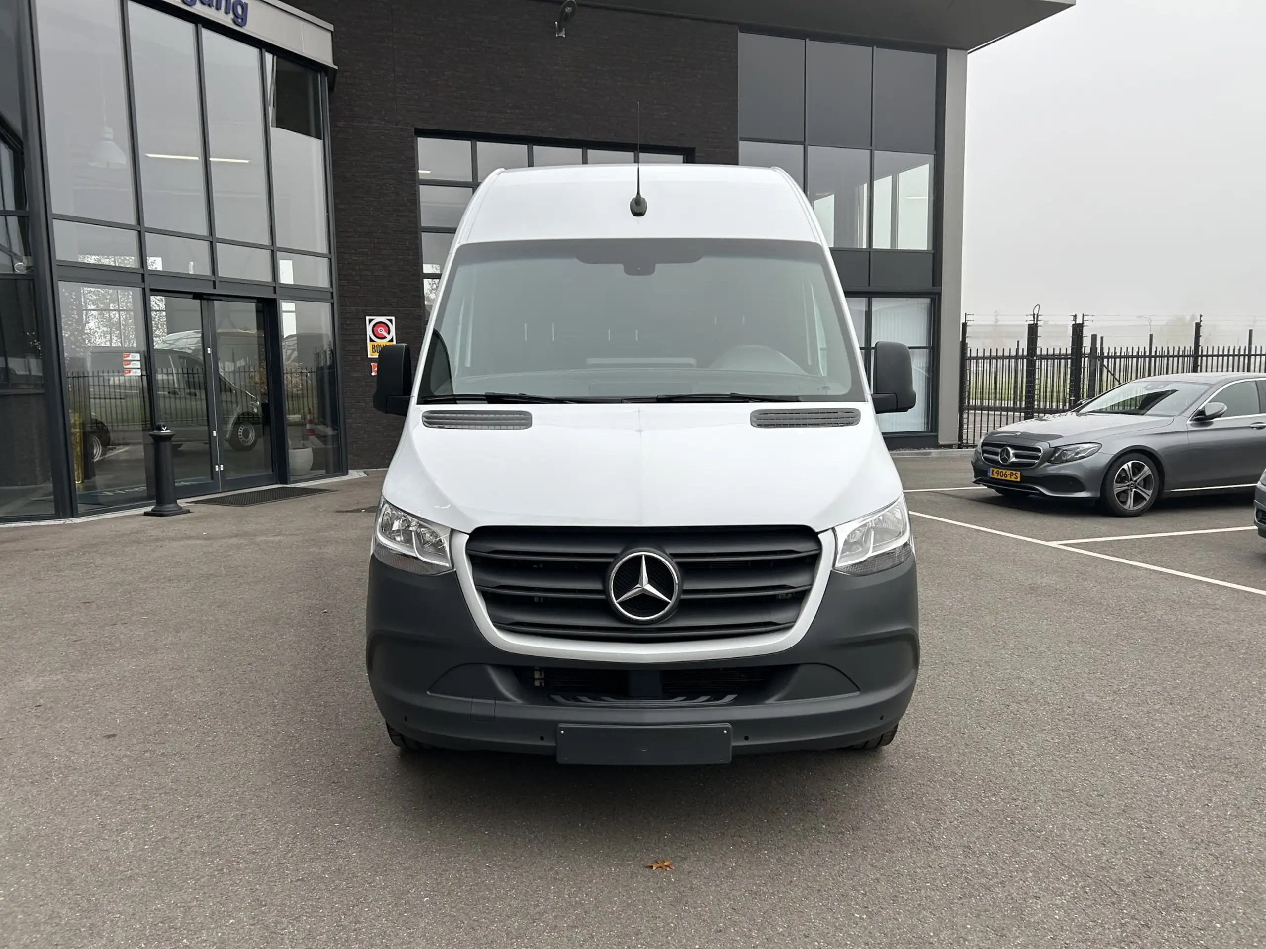 Mercedes-Benz - Sprinter