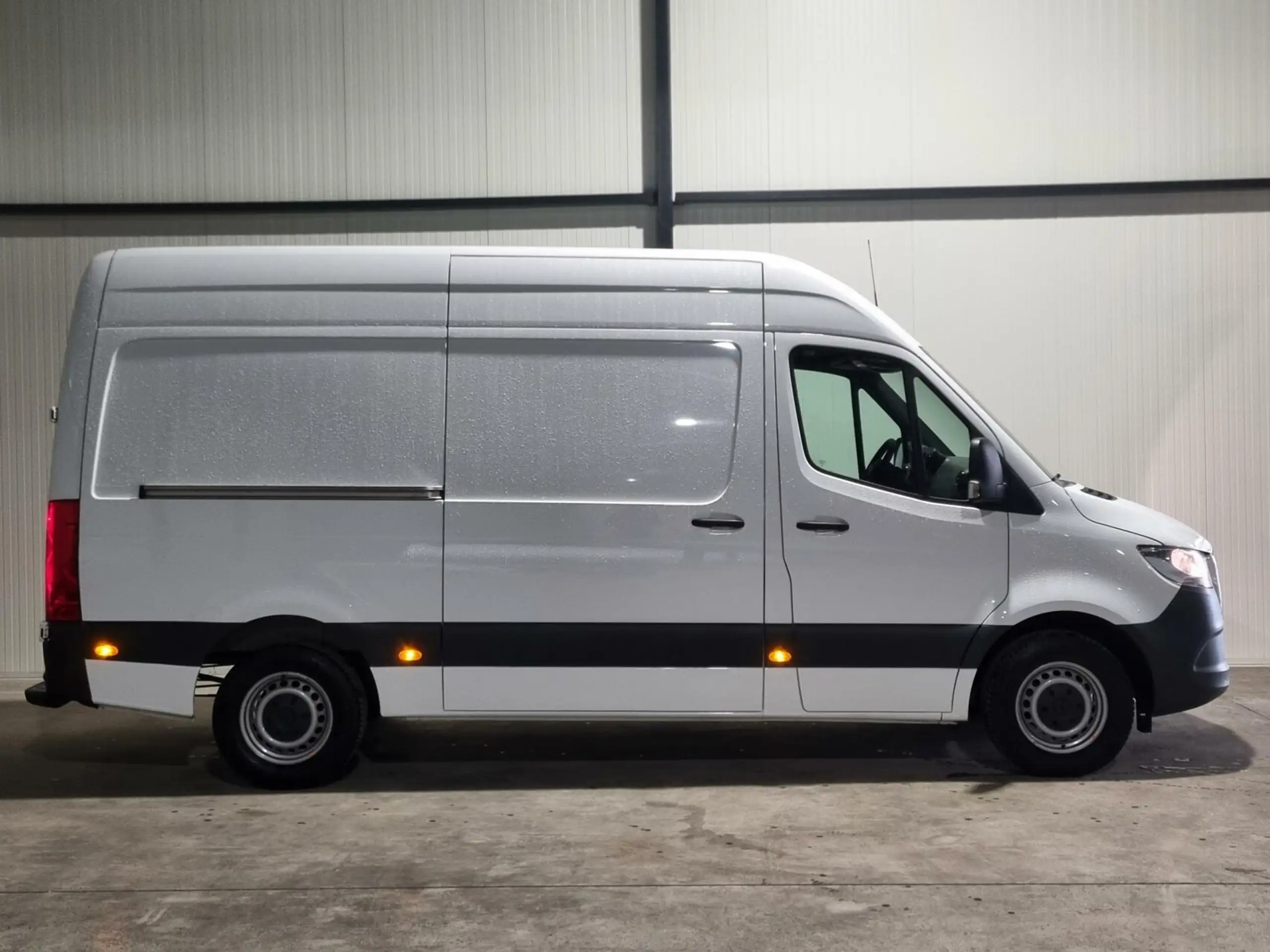 Mercedes-Benz - Sprinter