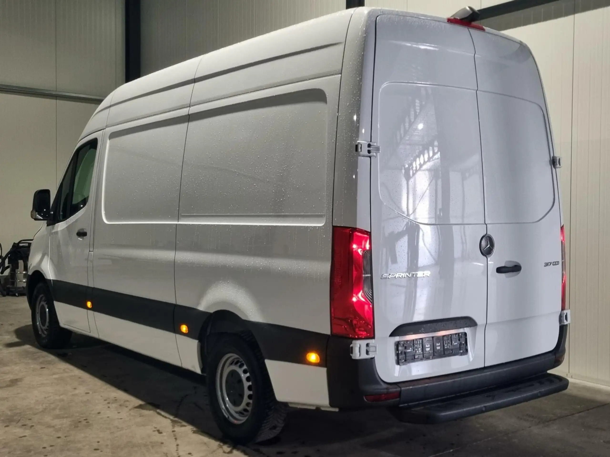 Mercedes-Benz - Sprinter