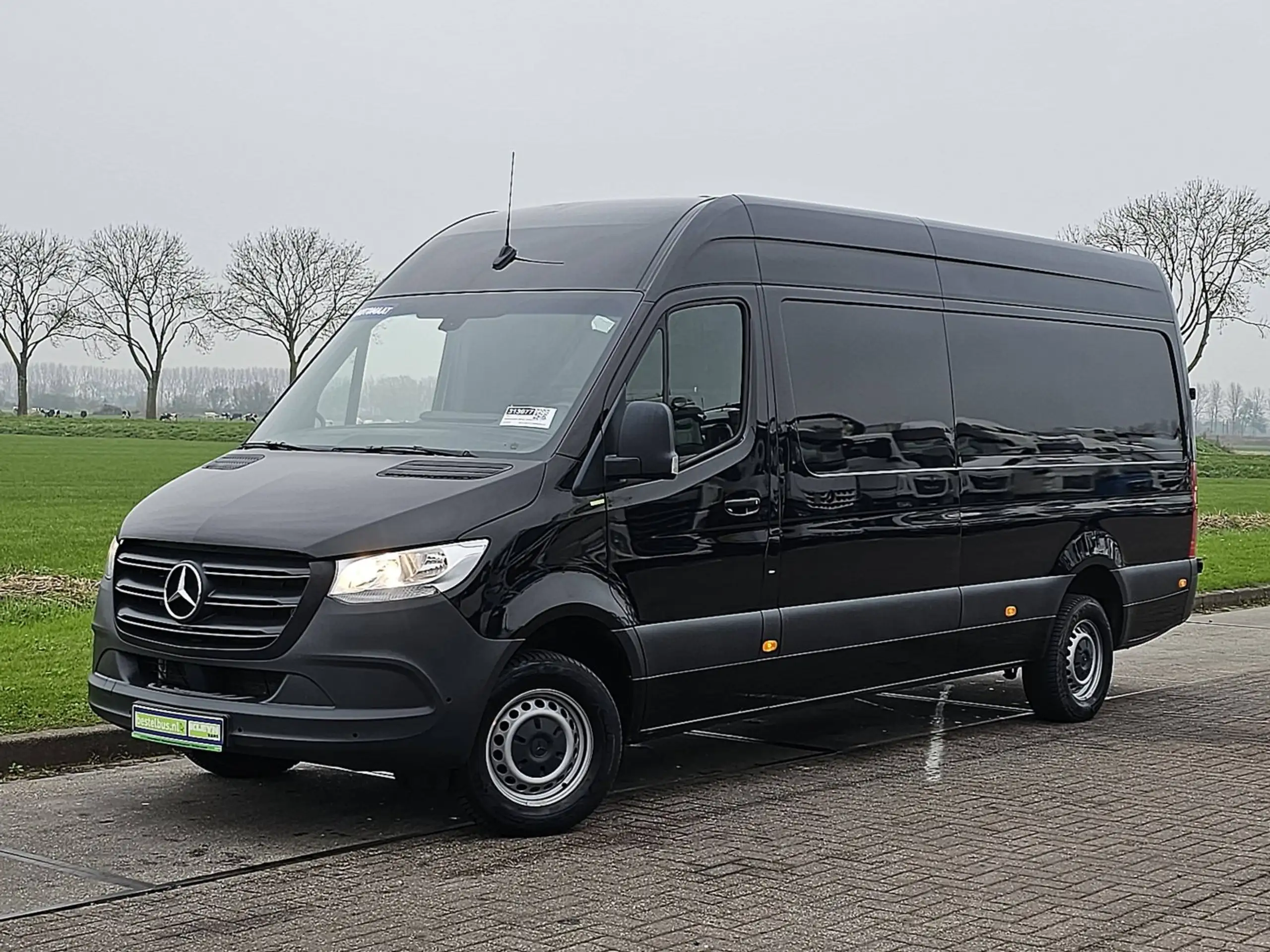 Mercedes-Benz - Sprinter