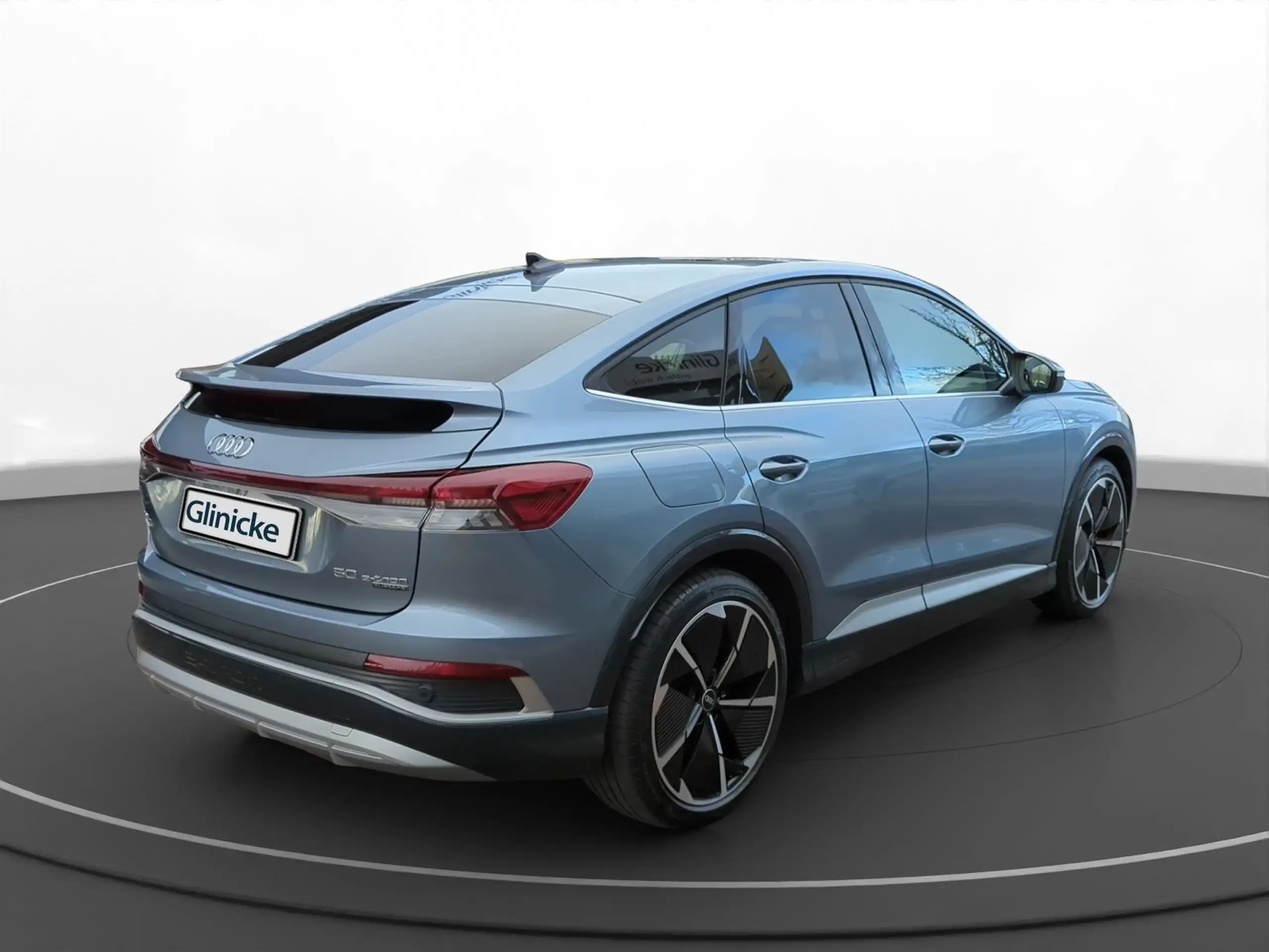 Audi - Q4 e-tron