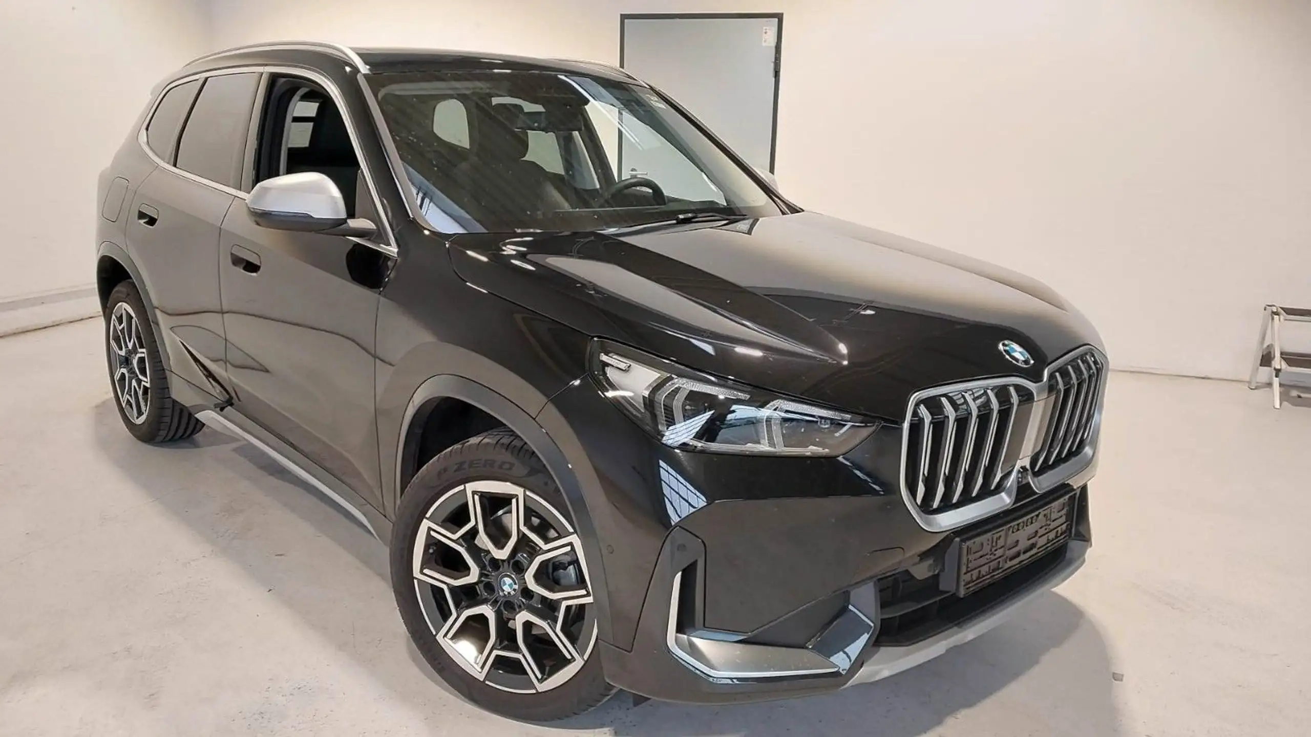 BMW - X1