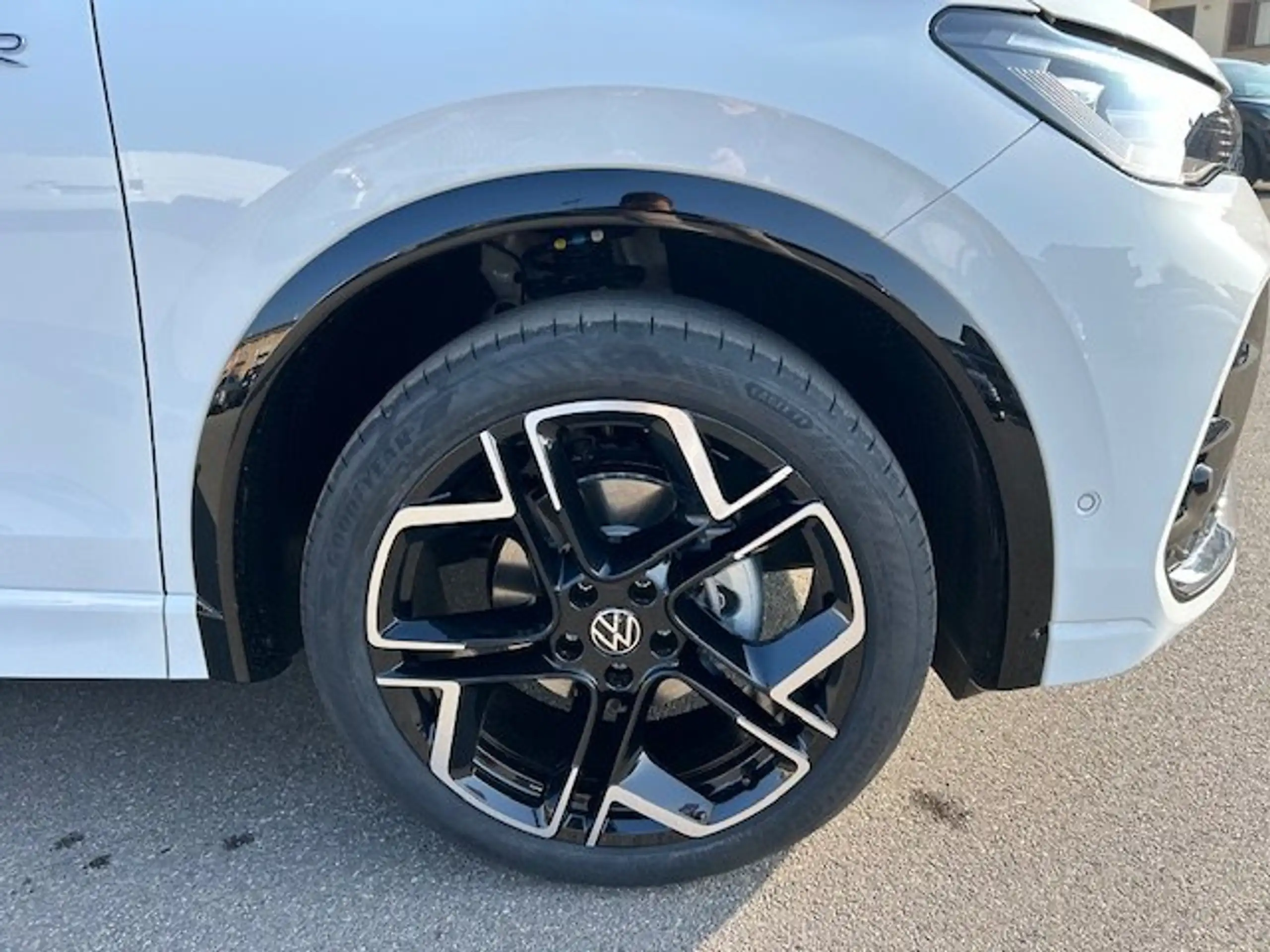 Volkswagen - Tiguan