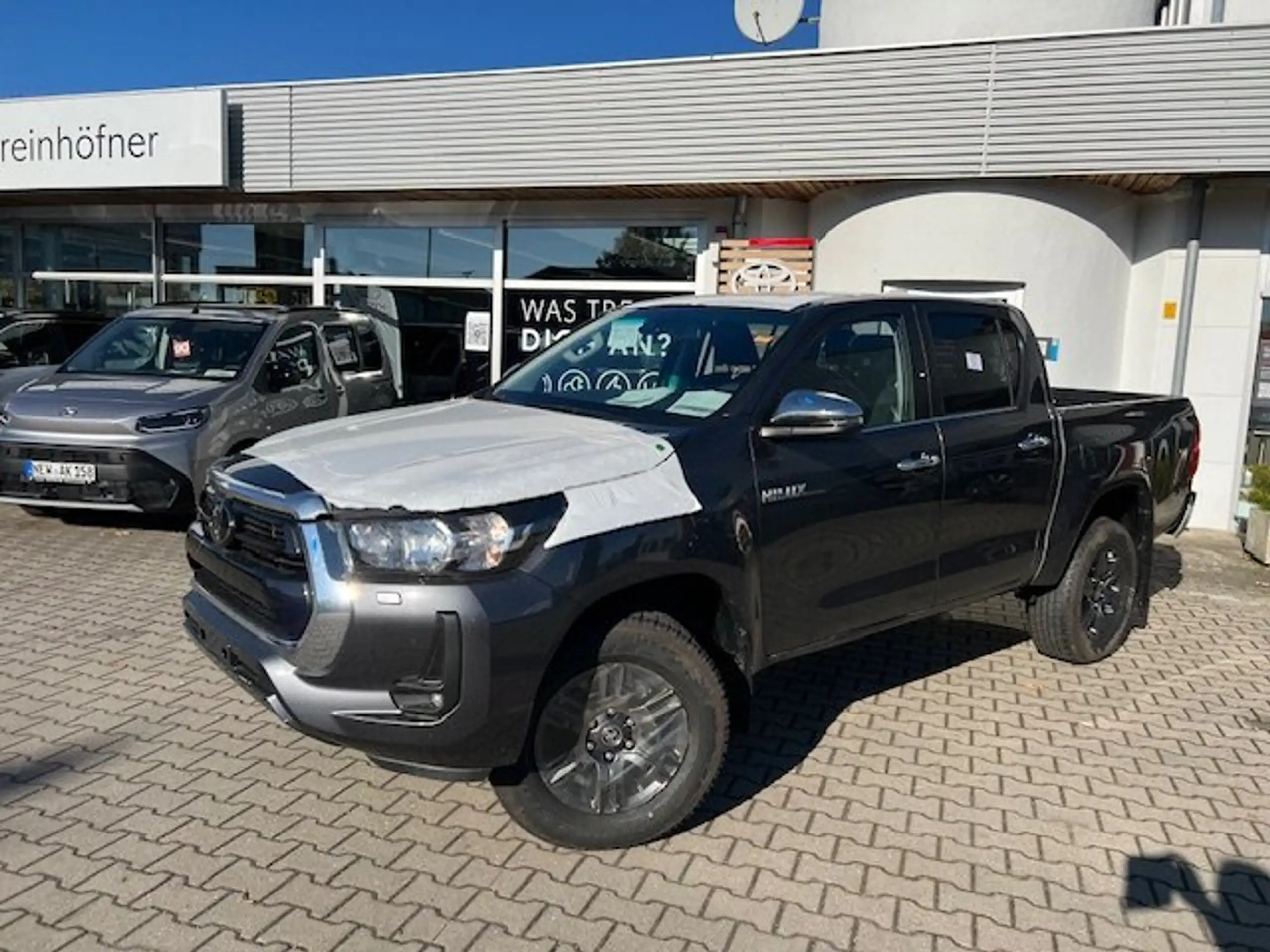 Toyota - Hilux