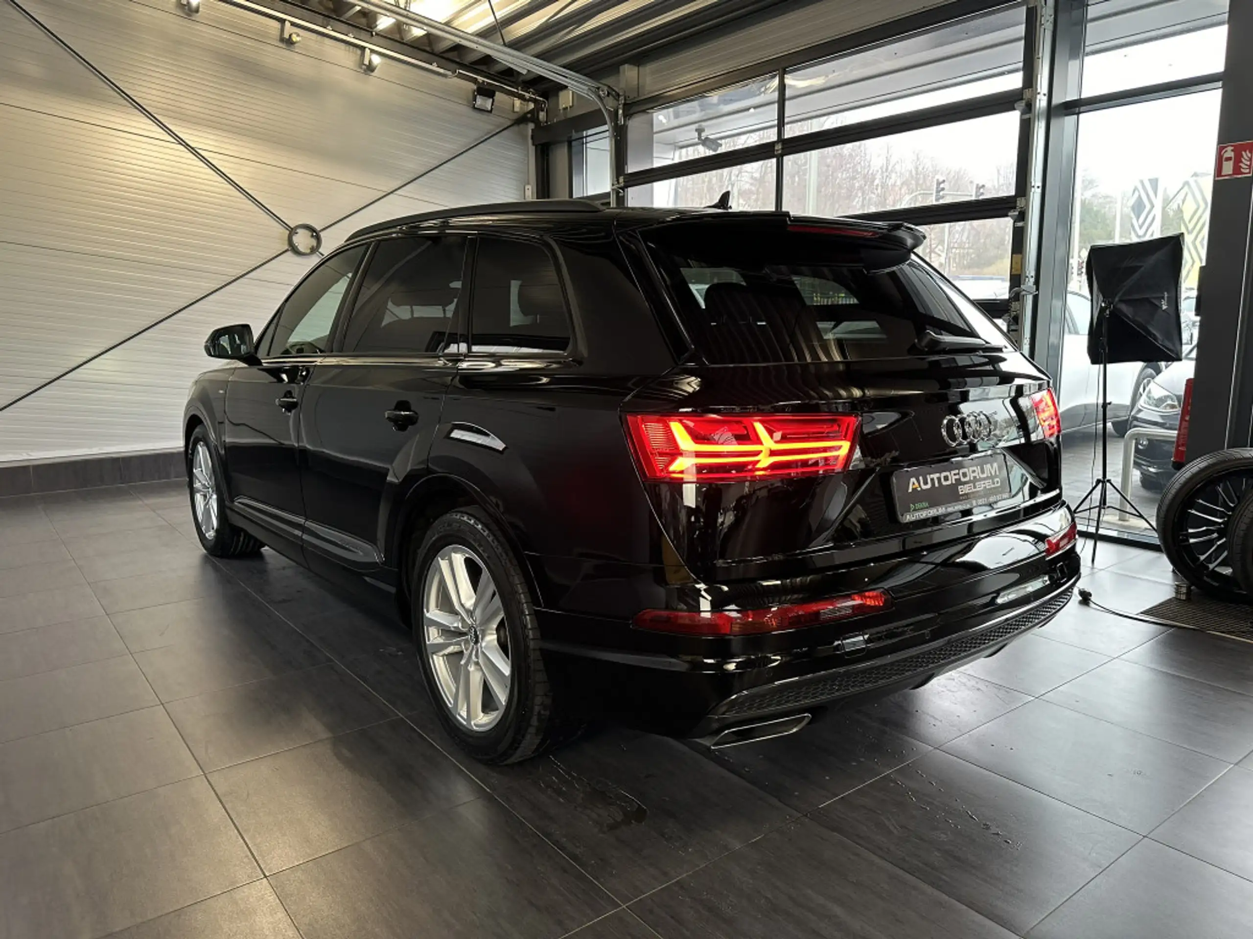 Audi - Q7