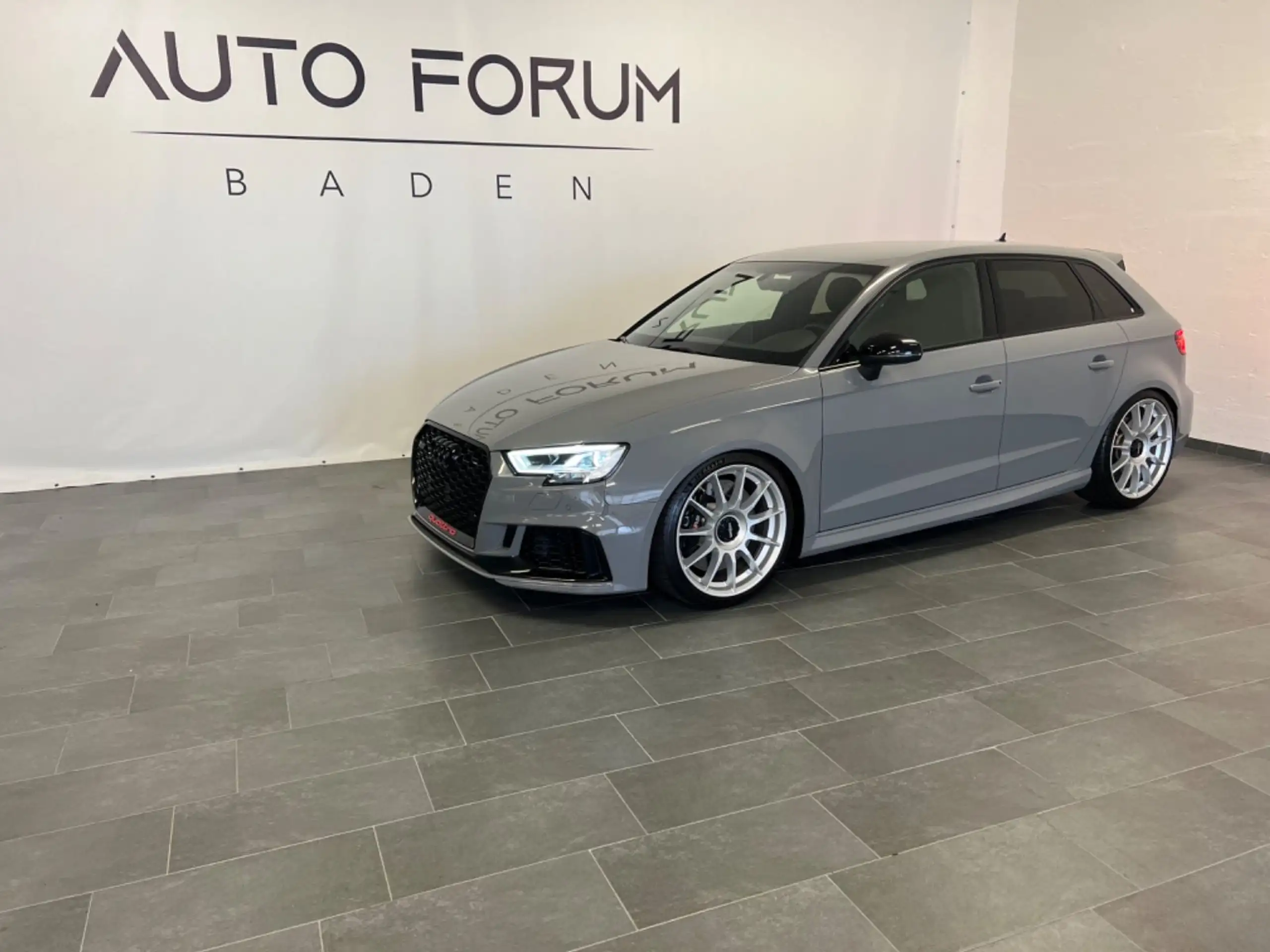 Audi - RS3