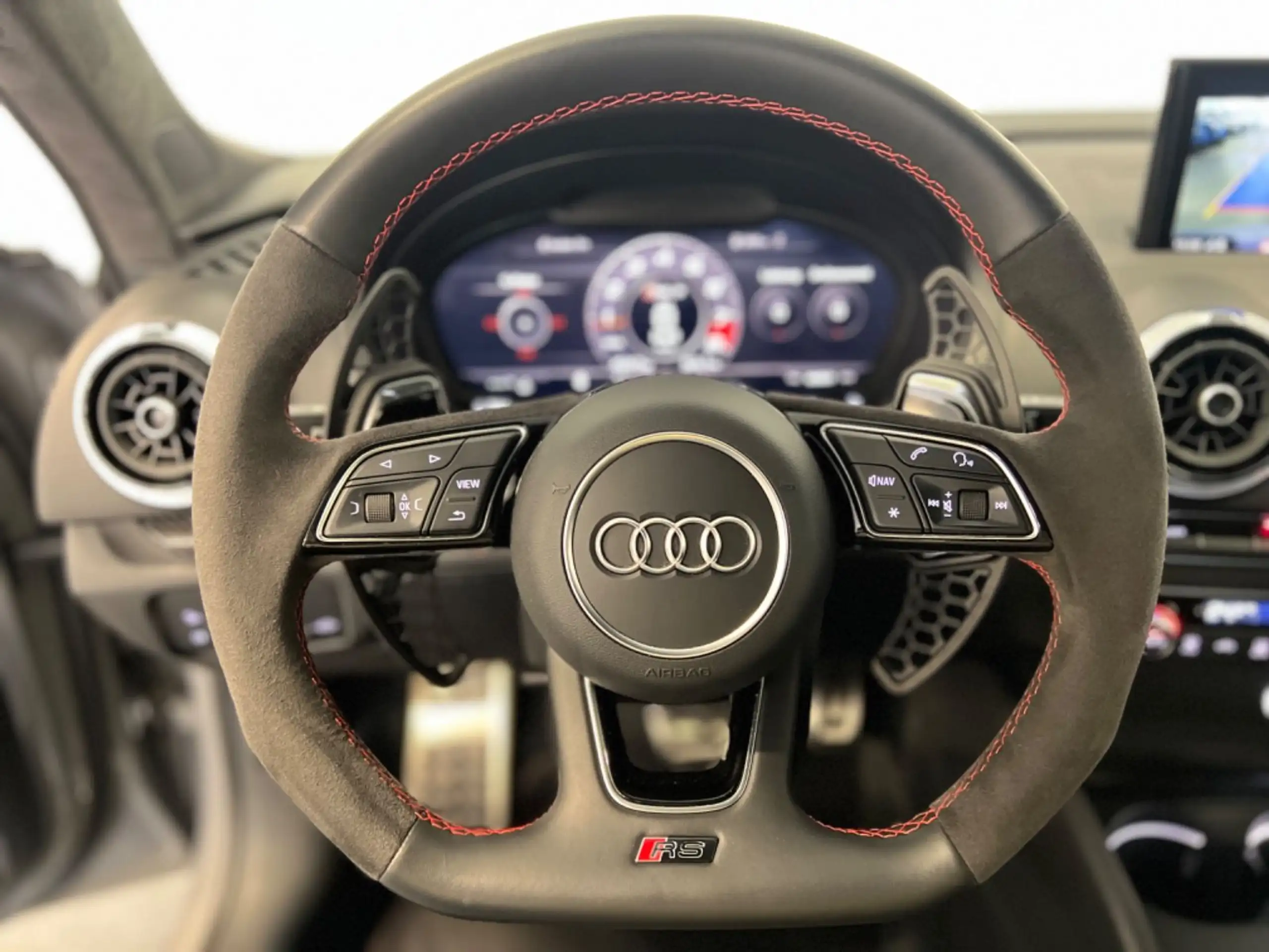 Audi - RS3