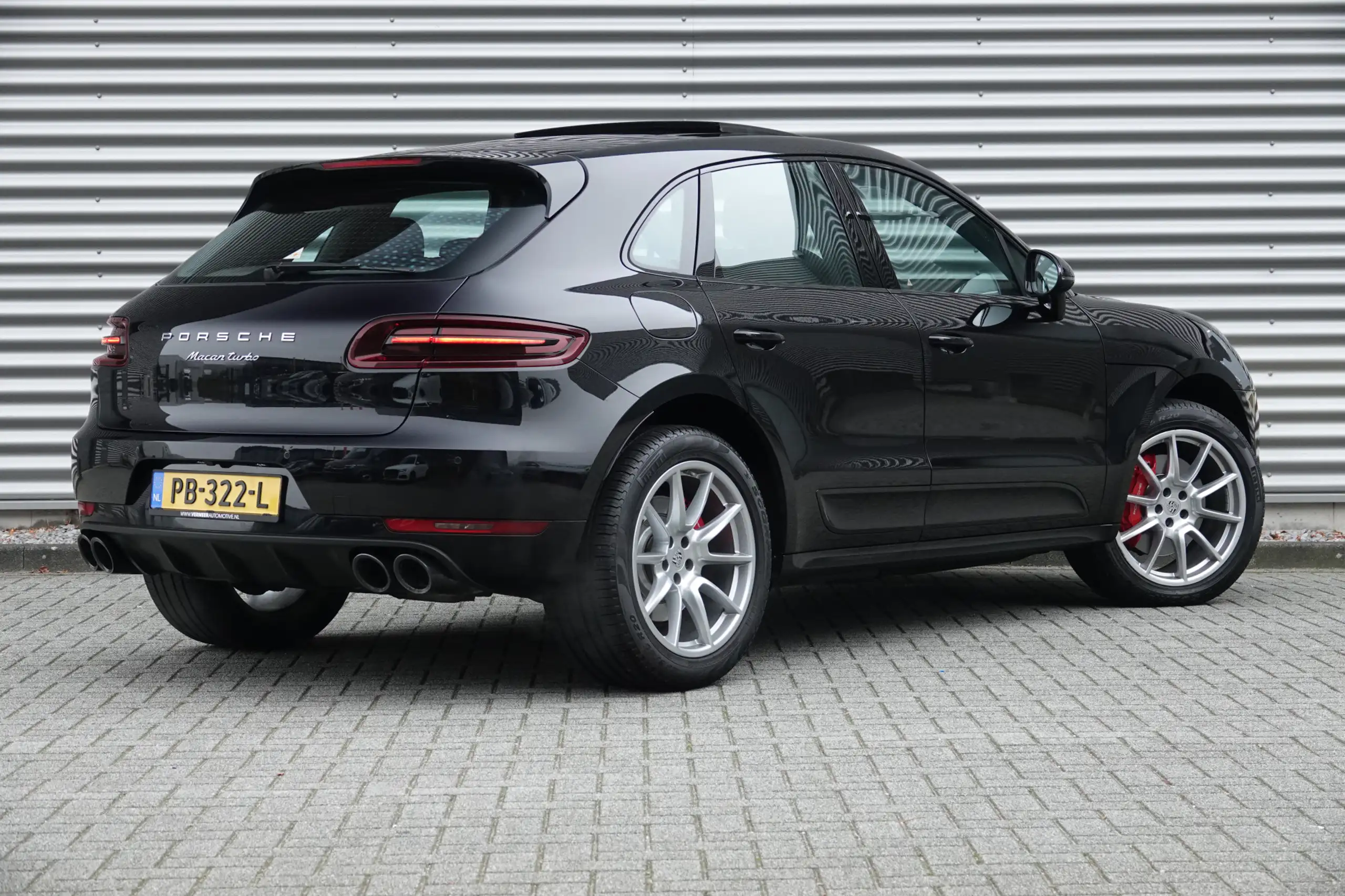 Porsche - Macan