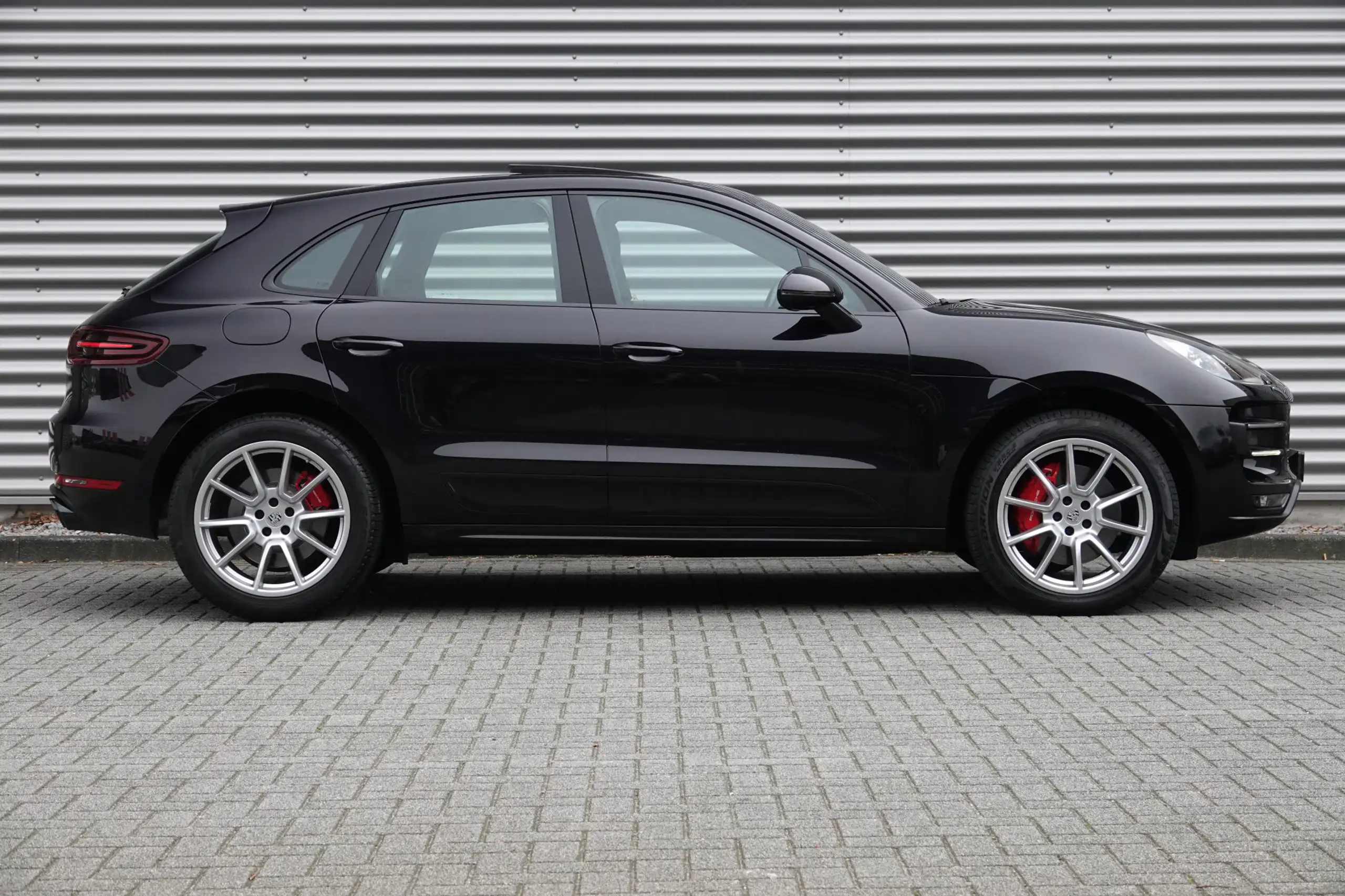 Porsche - Macan