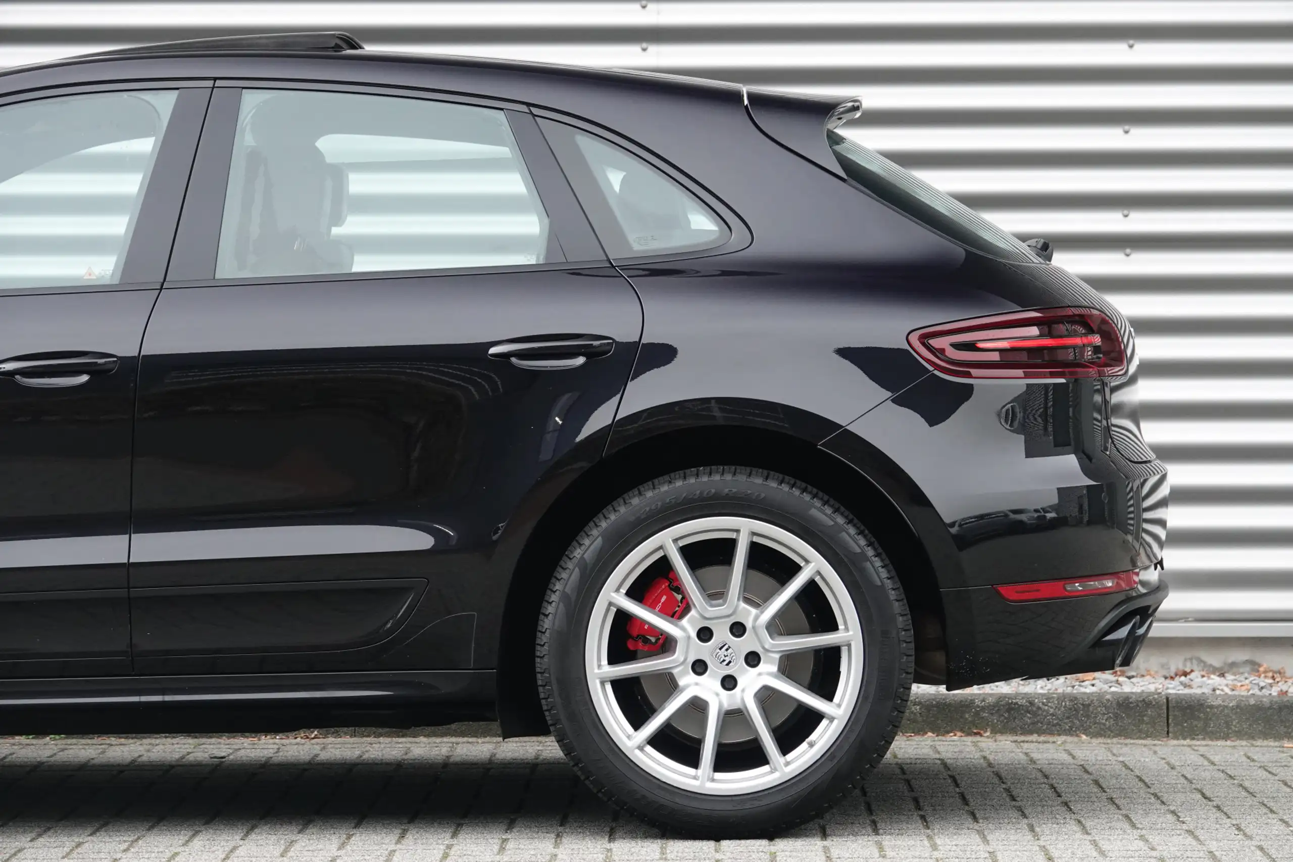 Porsche - Macan