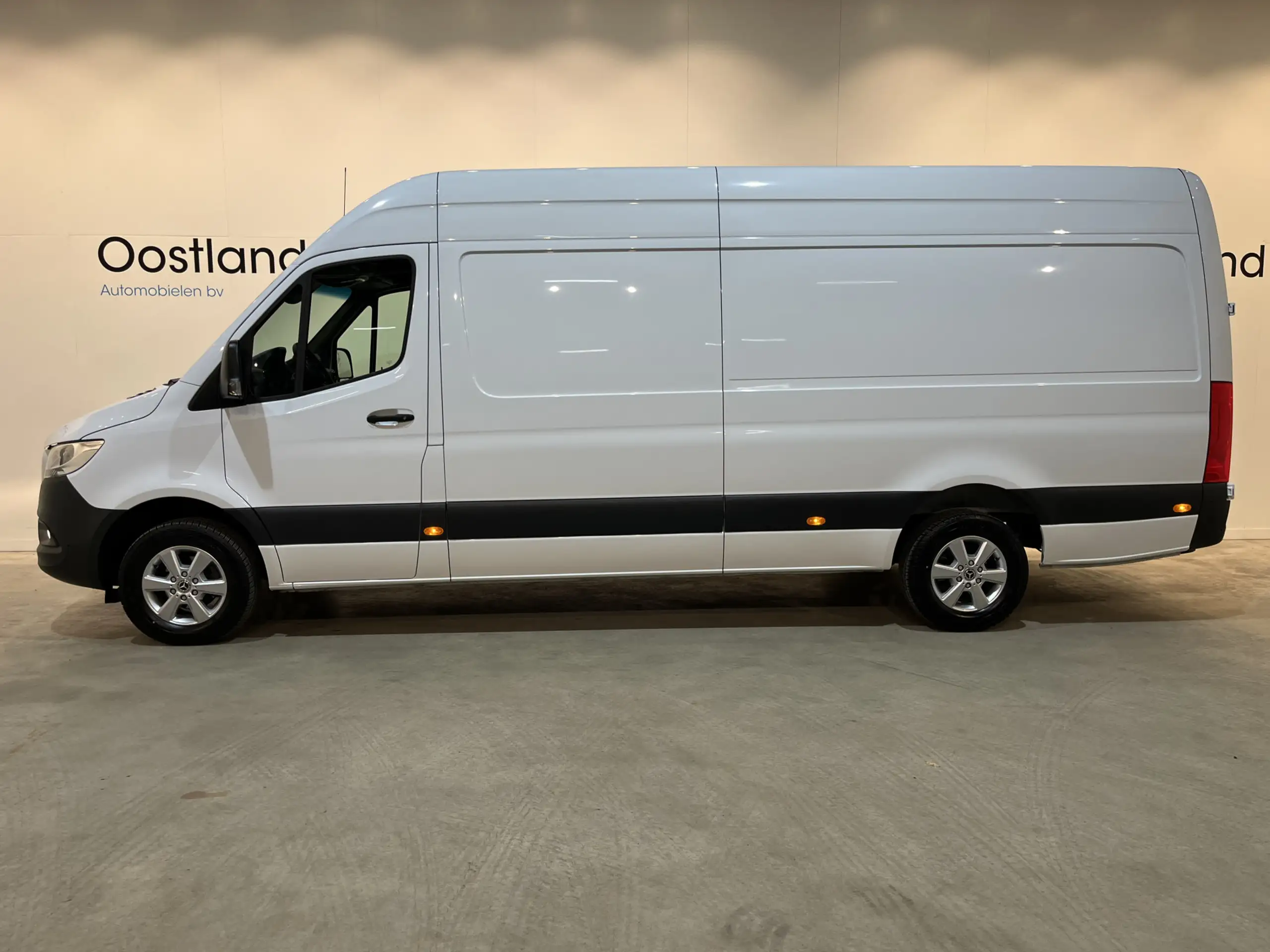 Mercedes-Benz - Sprinter