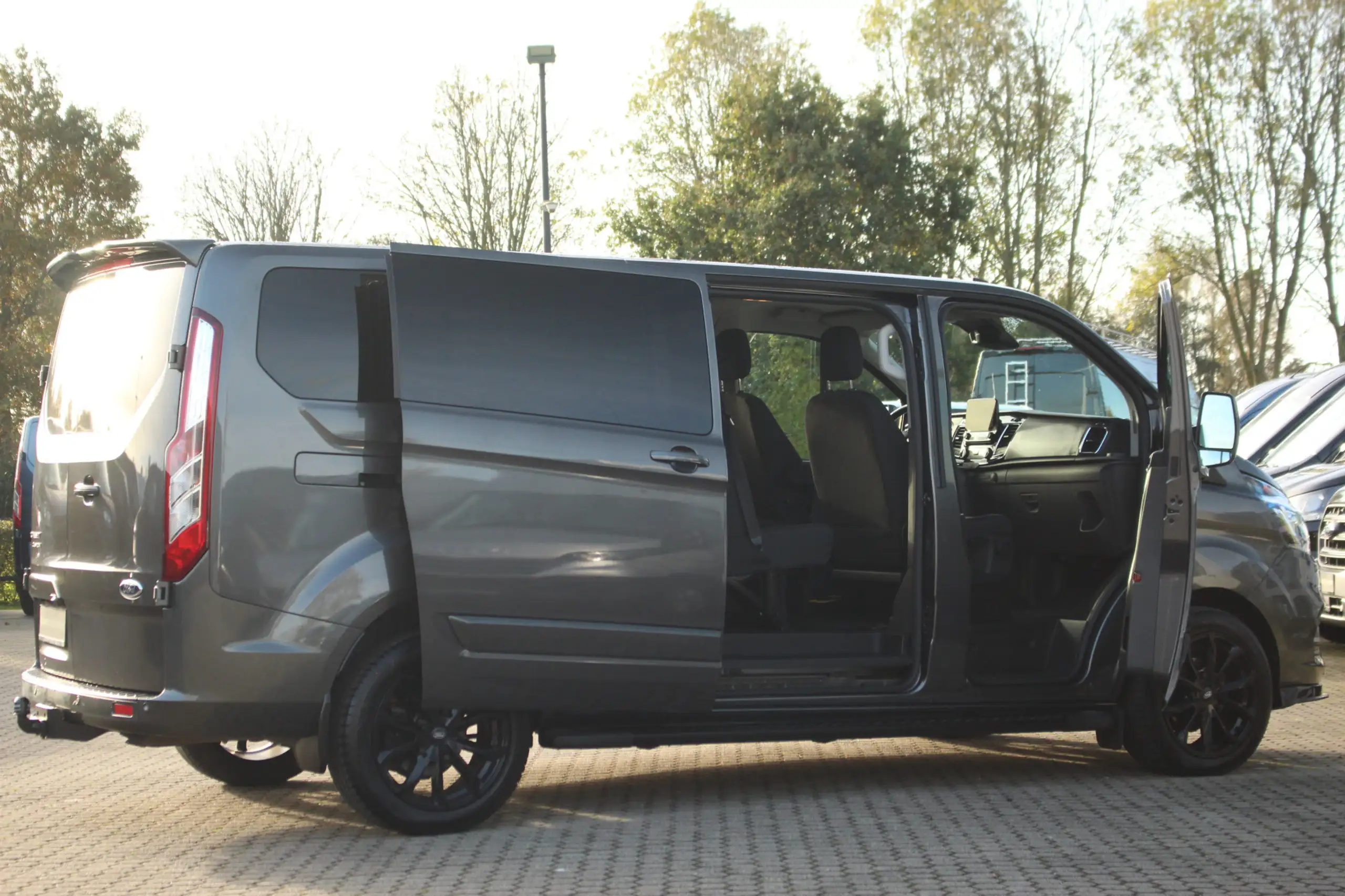 Ford - Transit Custom