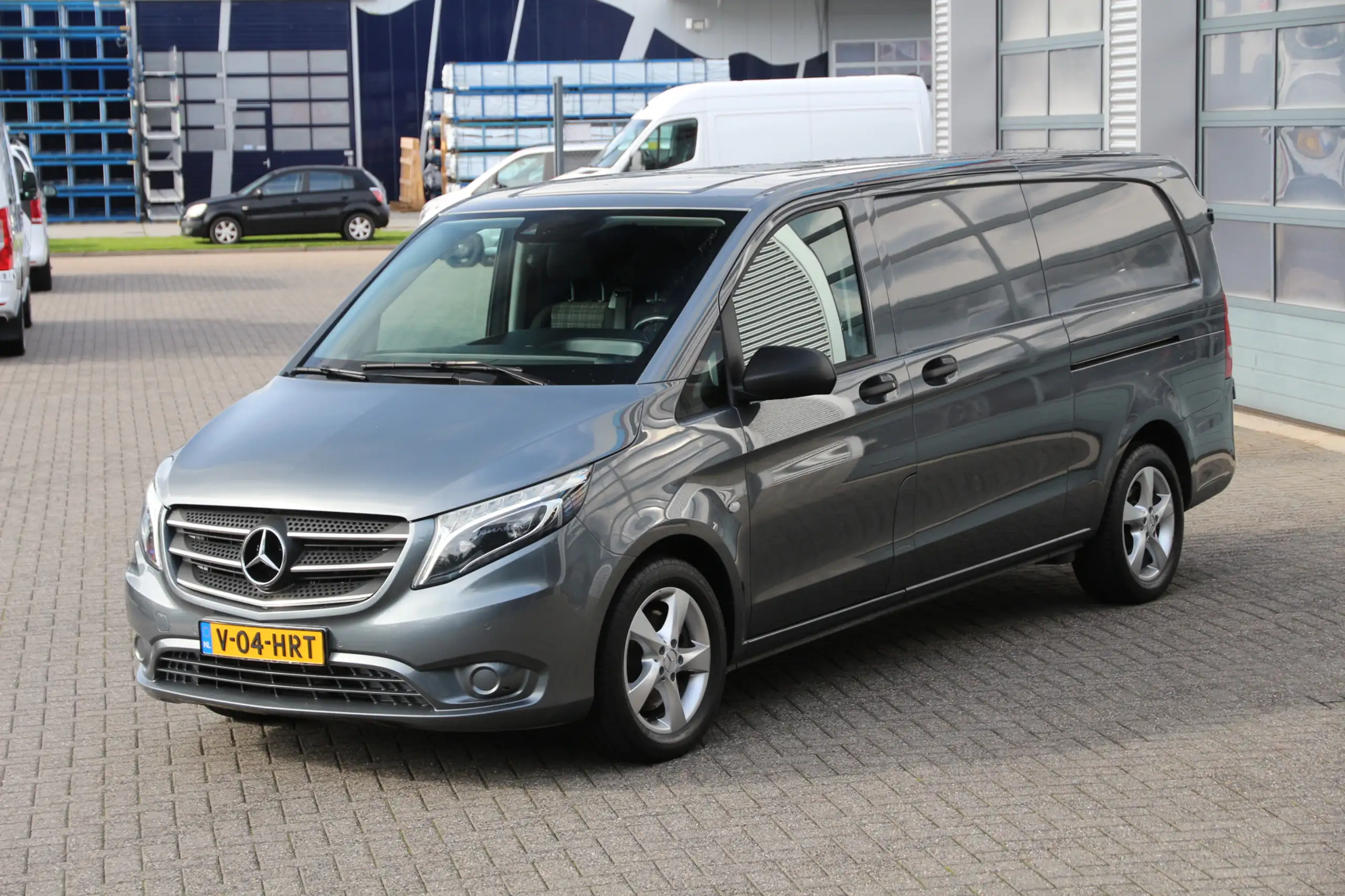 Mercedes-Benz - Vito