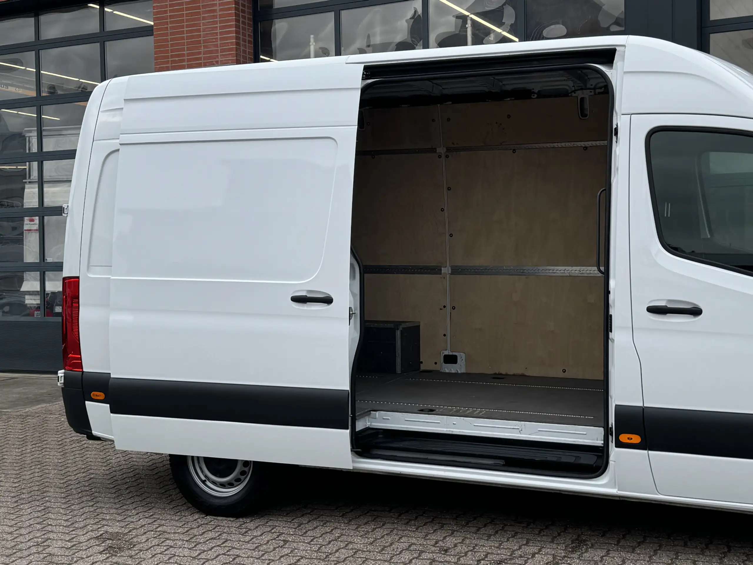 Mercedes-Benz - Sprinter