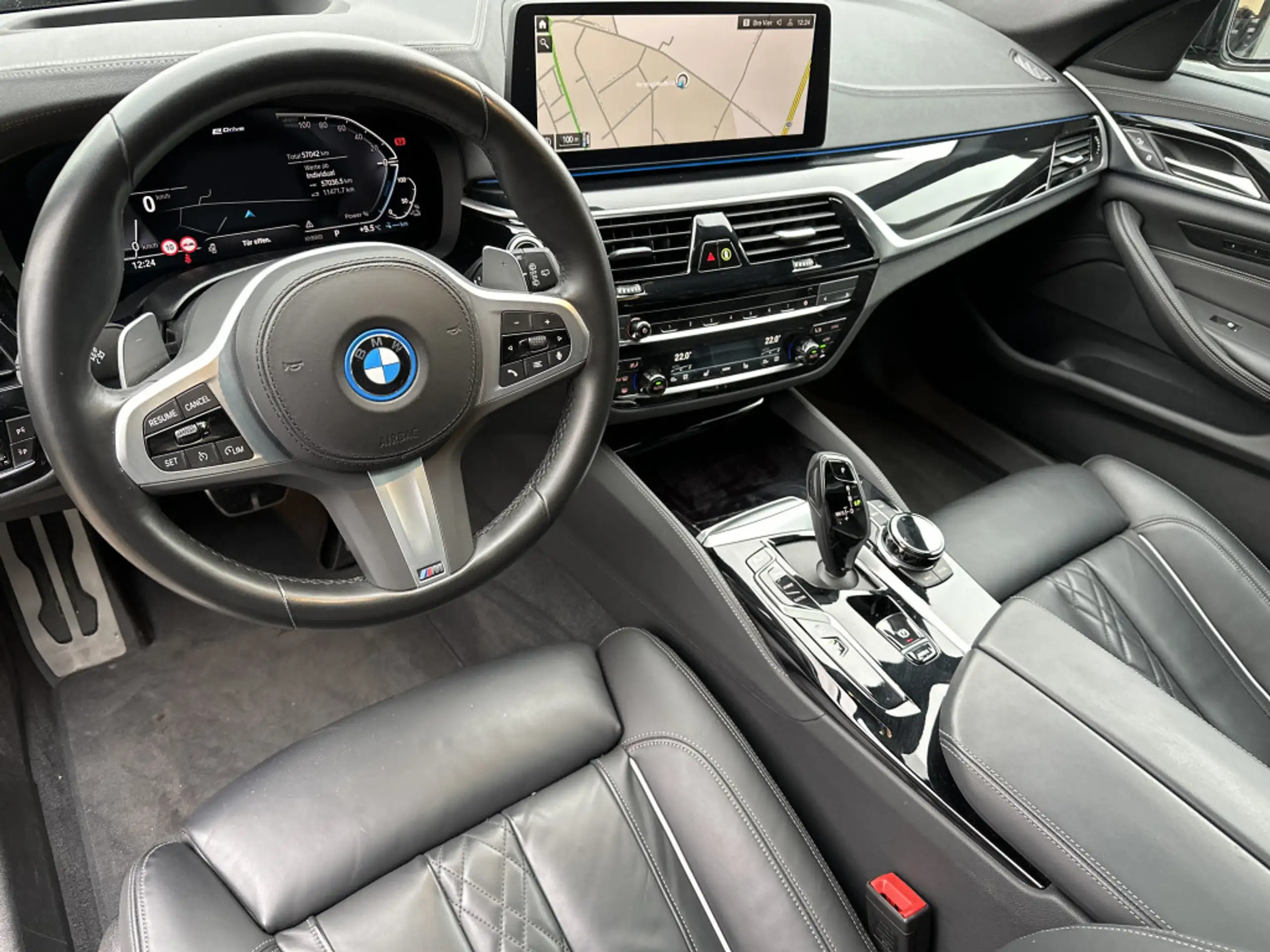 BMW - 530