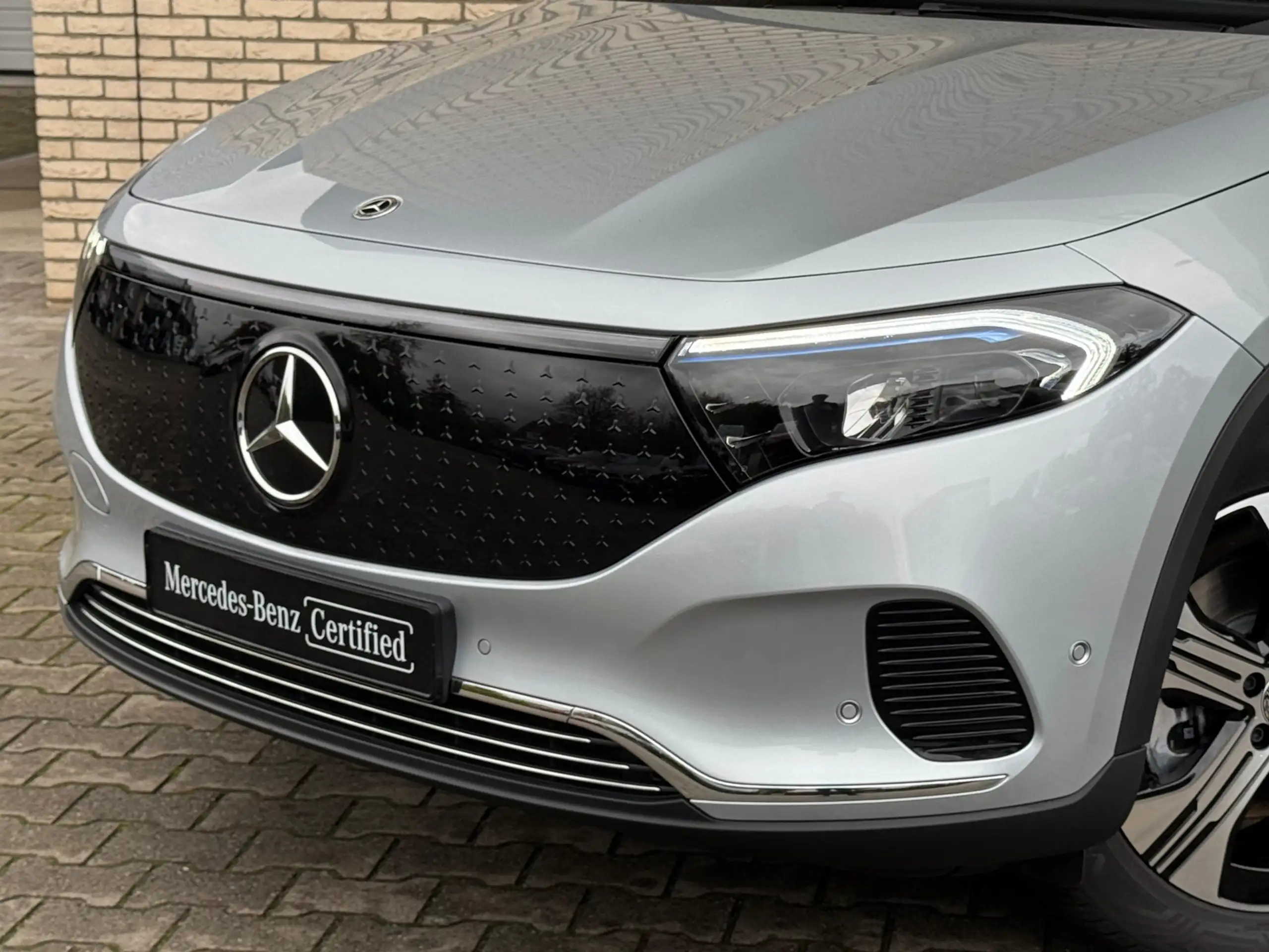 Mercedes-Benz - EQA